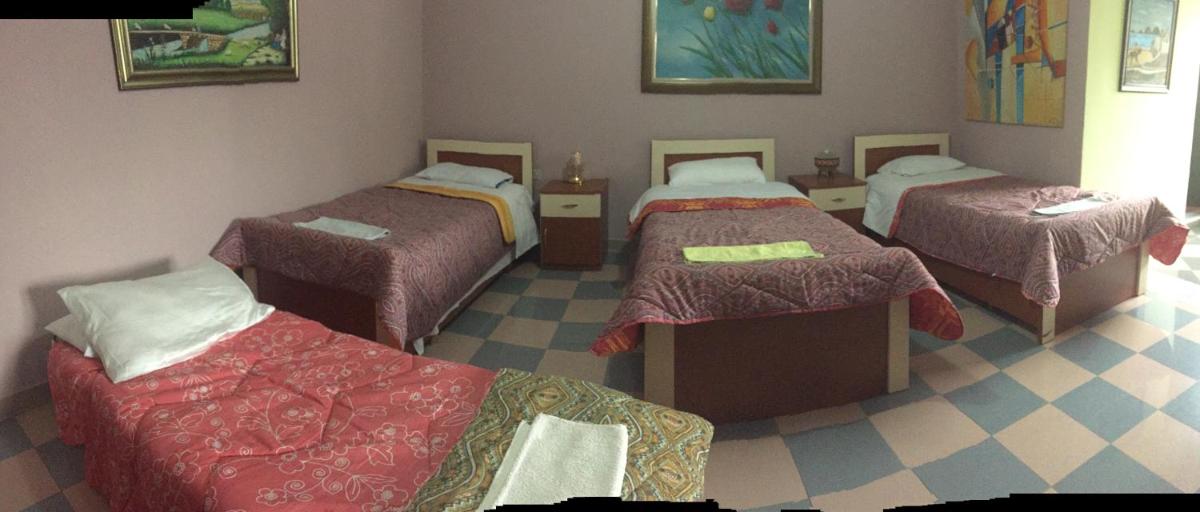 Hostel Grande House