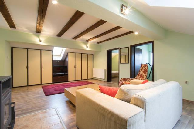 Apartments Villa Tajra