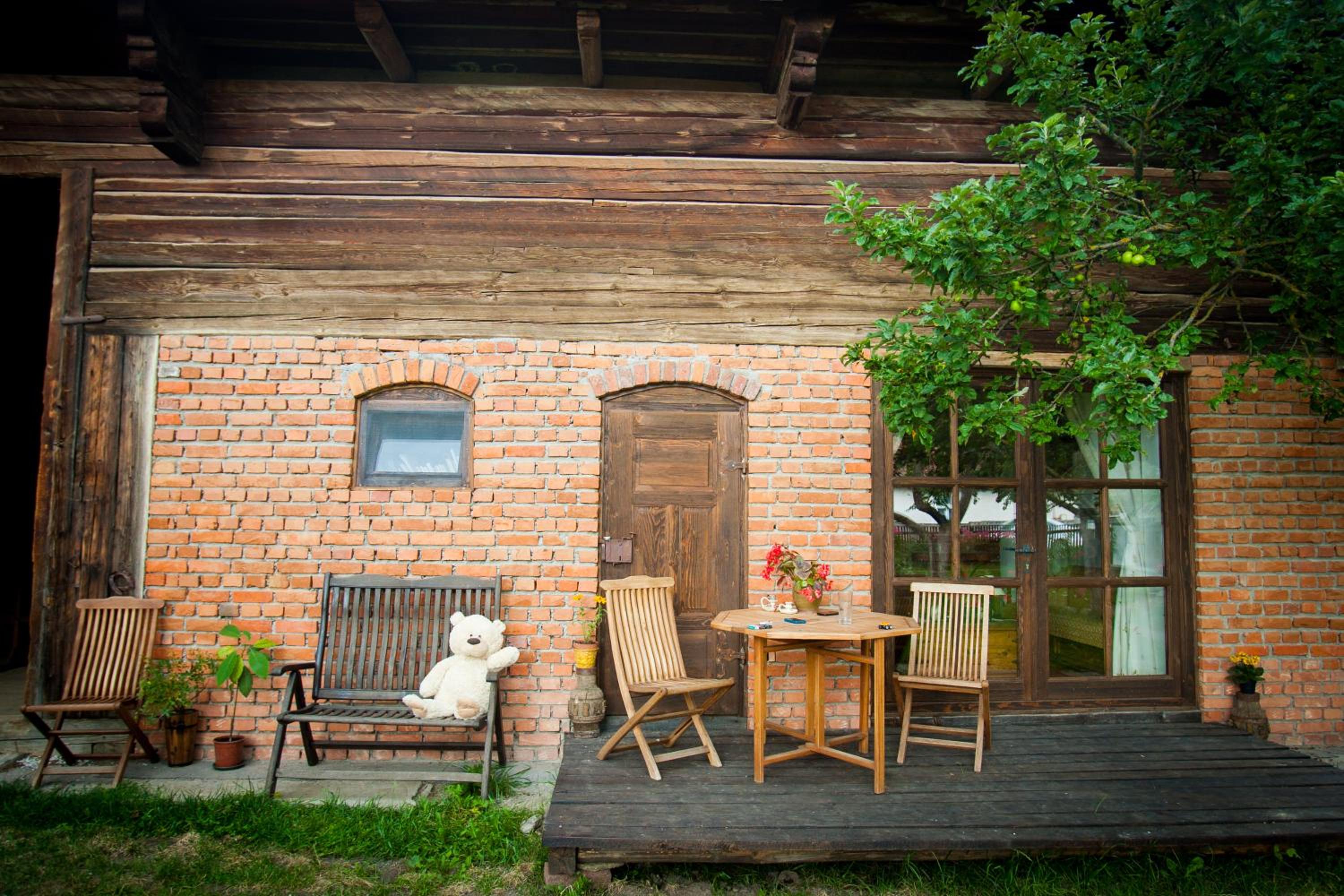 Photo 8
