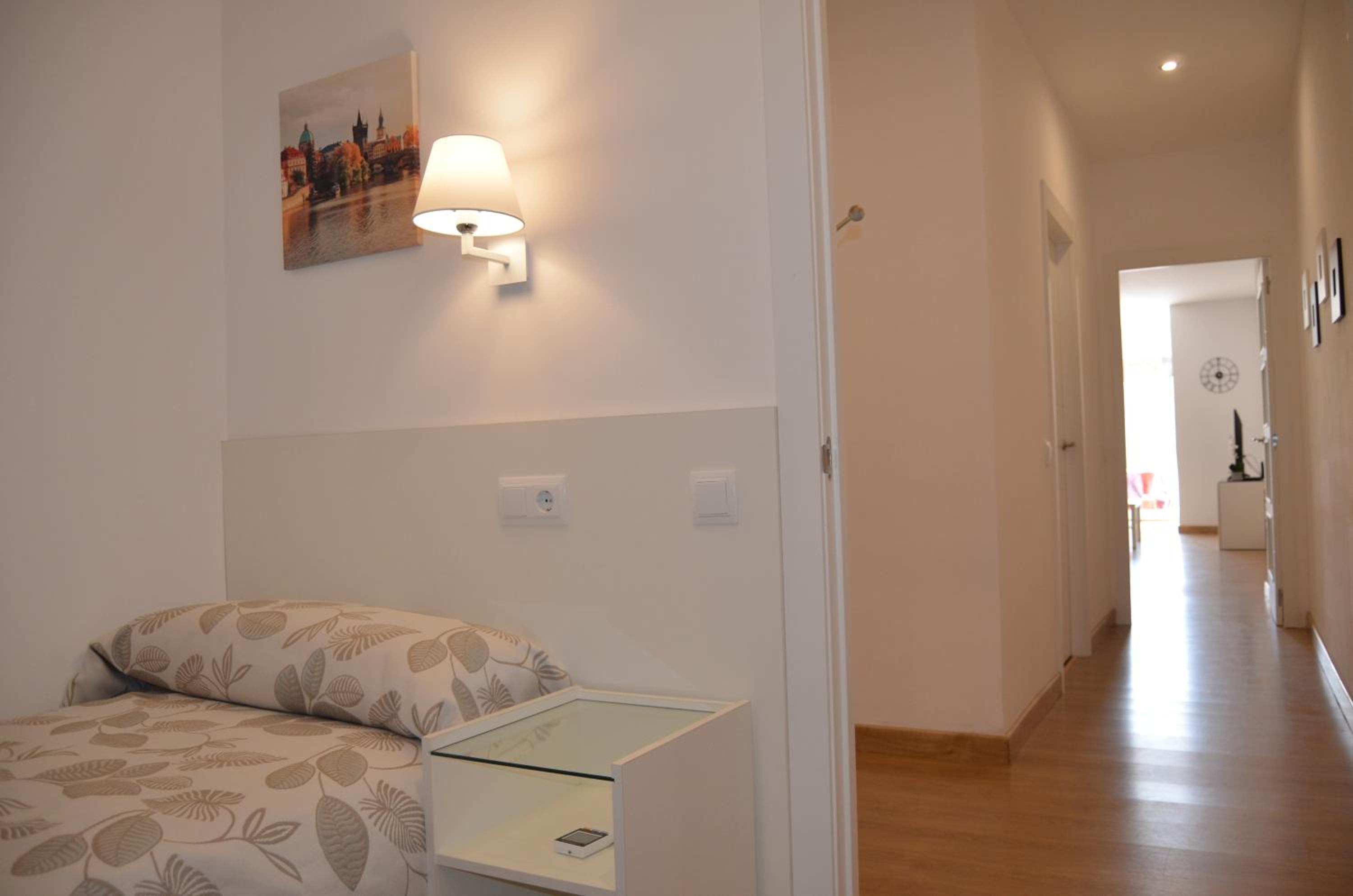 ApartSuits Tarragona Rambla Nova 24 view 4