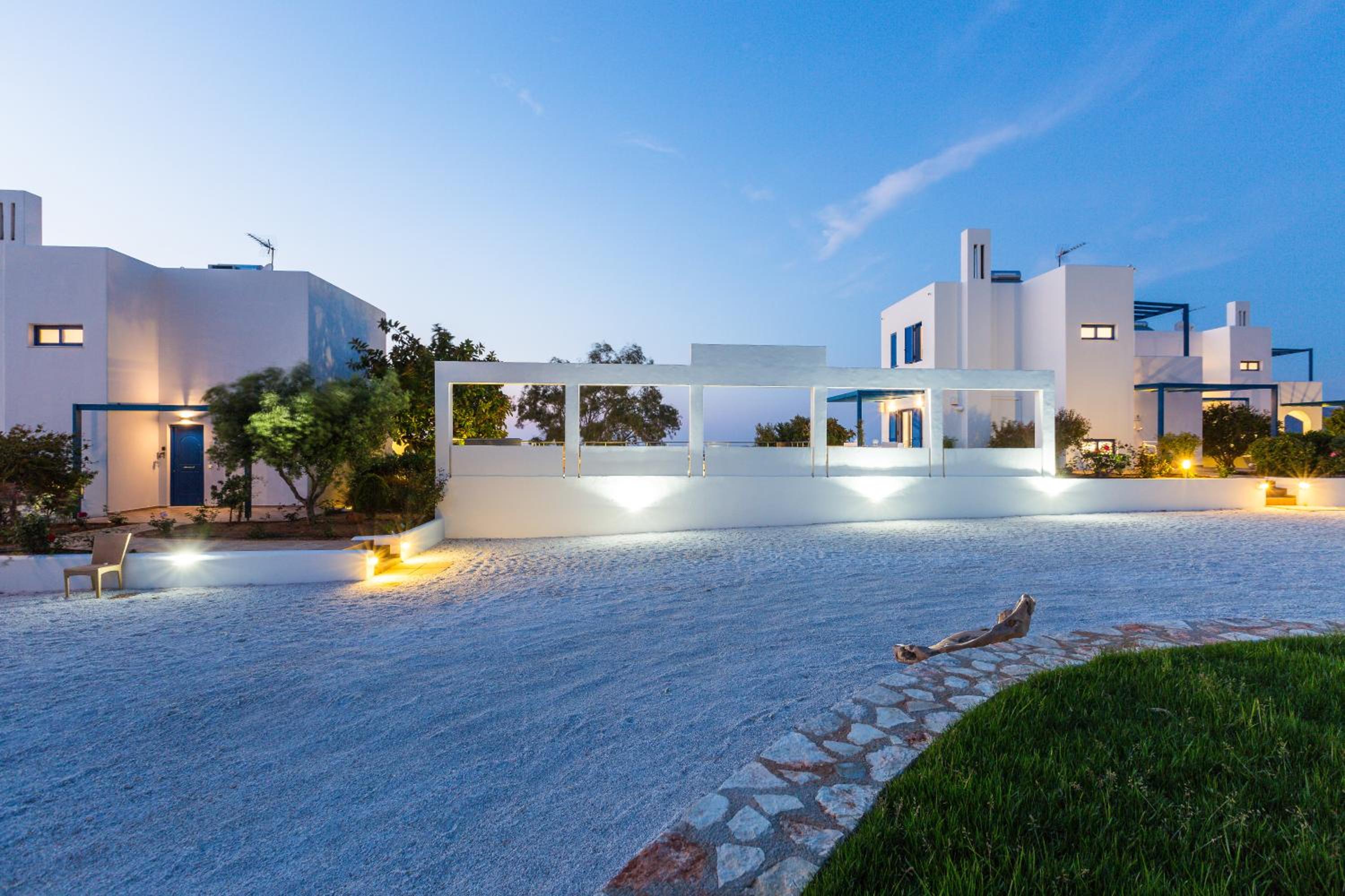 Villa Blanca Collection view 5