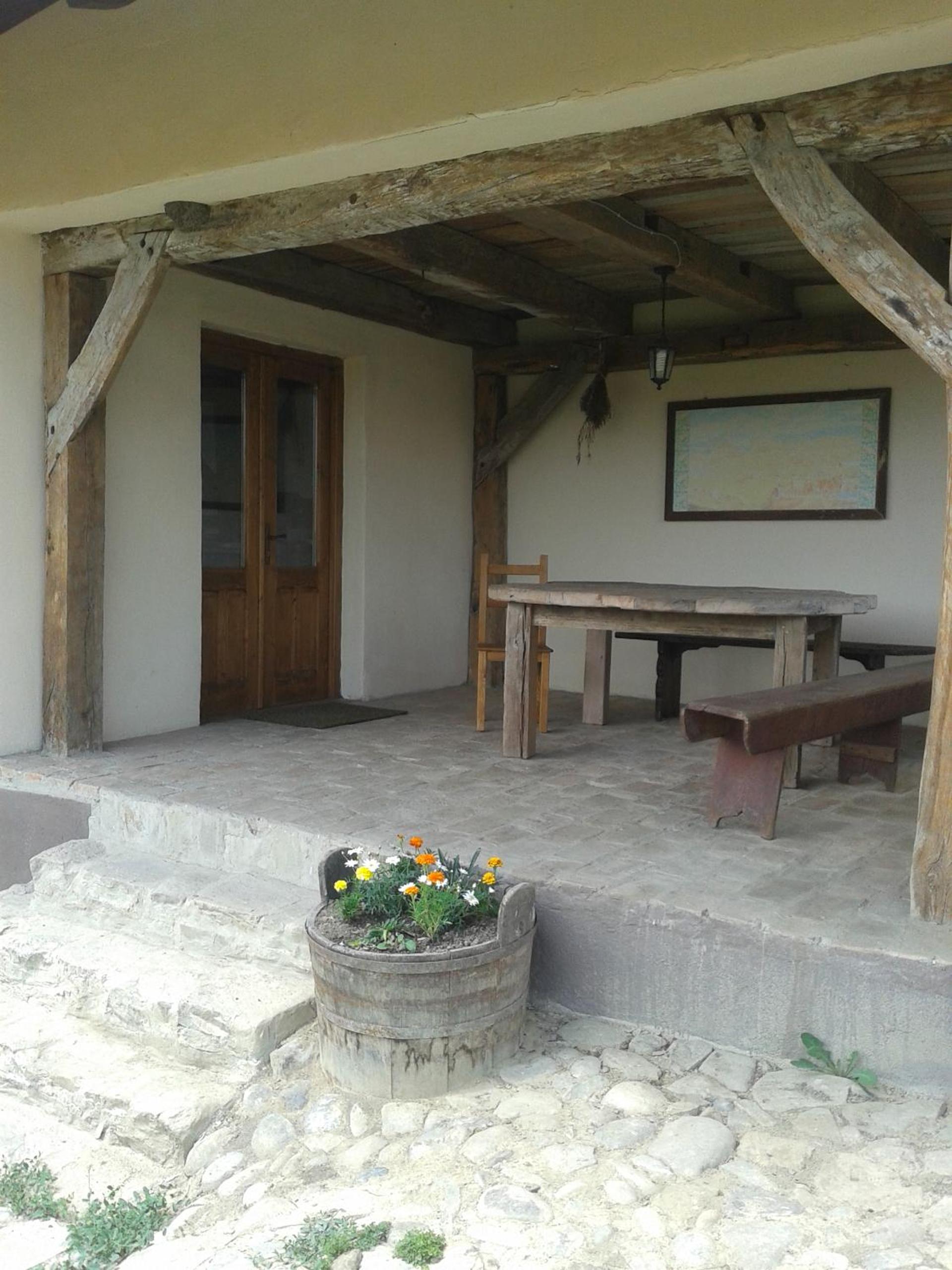 Photo 18