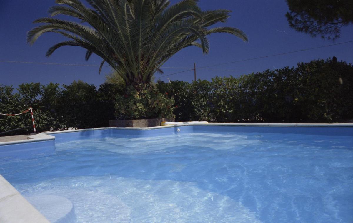 Hotel Rivadoro-Spiaggia ombrellone e lettini-Piscina-Parcheggio