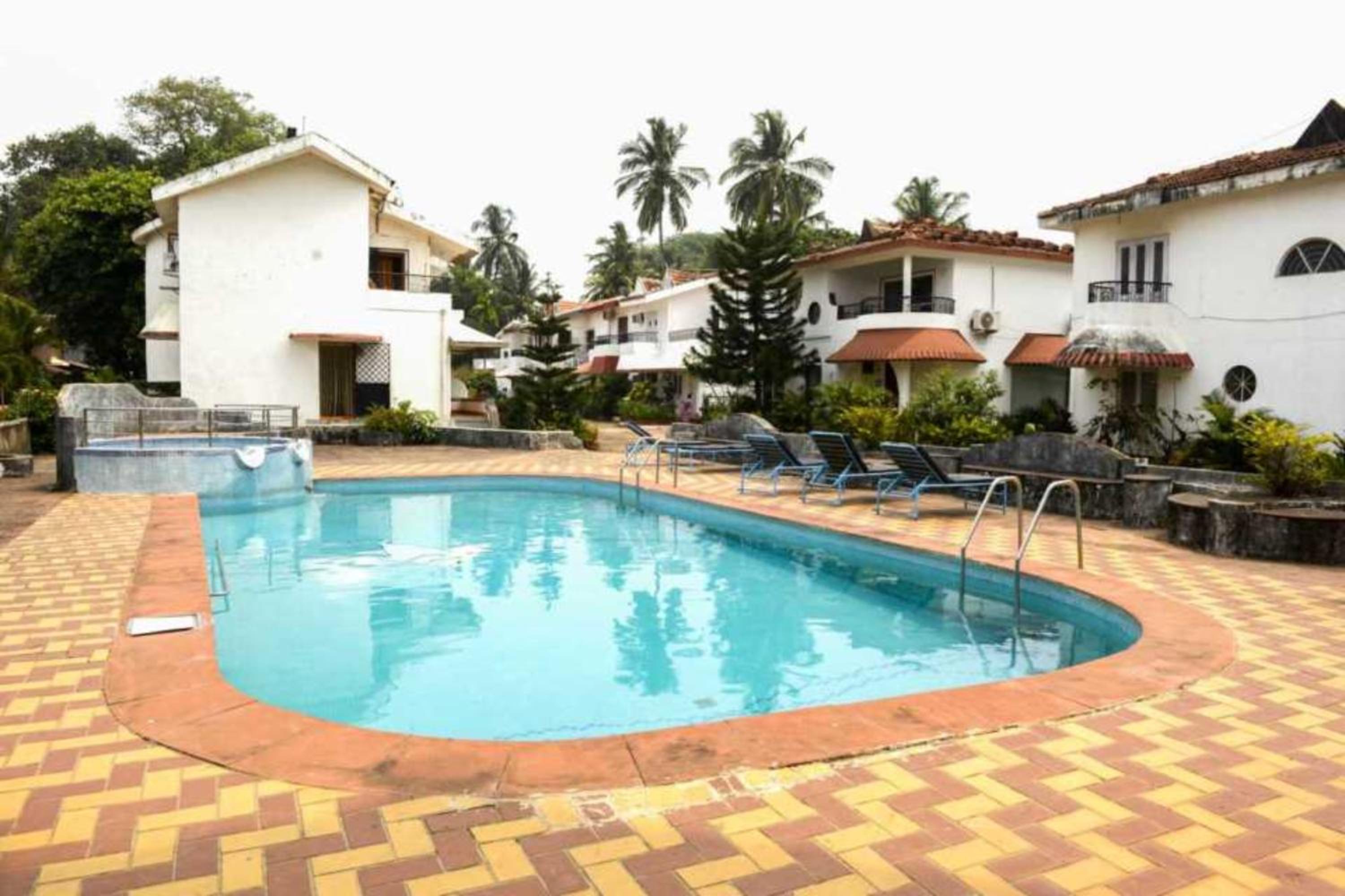 CANDOLIM BEACH VILLA # 3BHK # POOL # KITCHEN # 300Mts to Beach by GR stays view 3