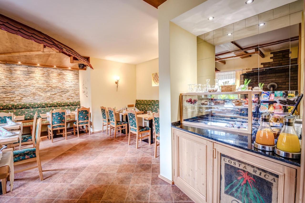 Cafe Hoyer Pension und Appartements view 2