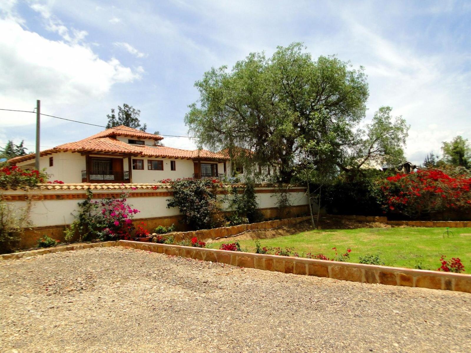 Villa de Los Angeles view 5