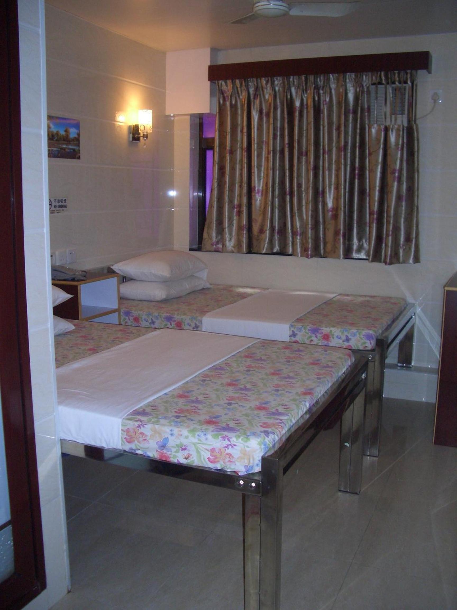 Maple Leaf Guest House