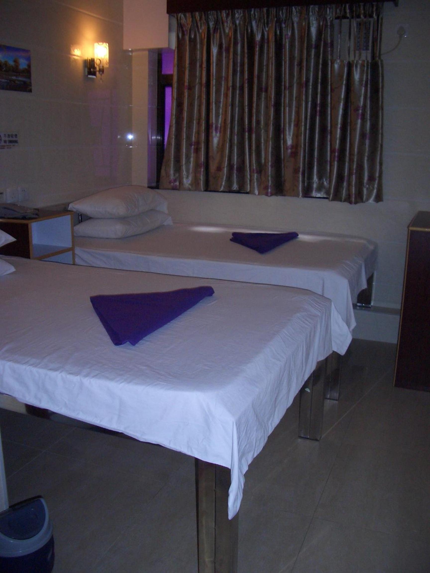 Maple Leaf Guest House