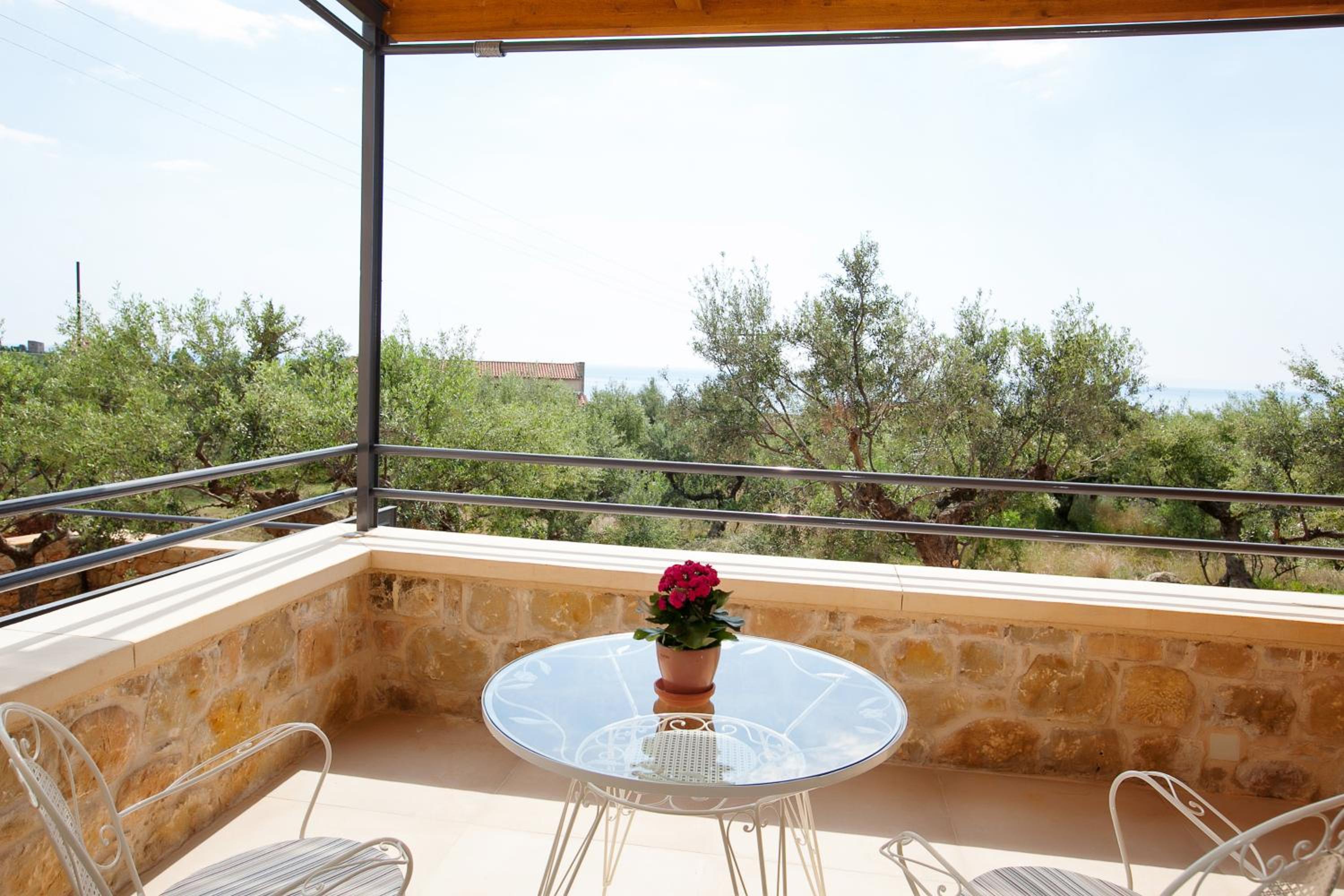 Lithos Guesthouse Kardamili