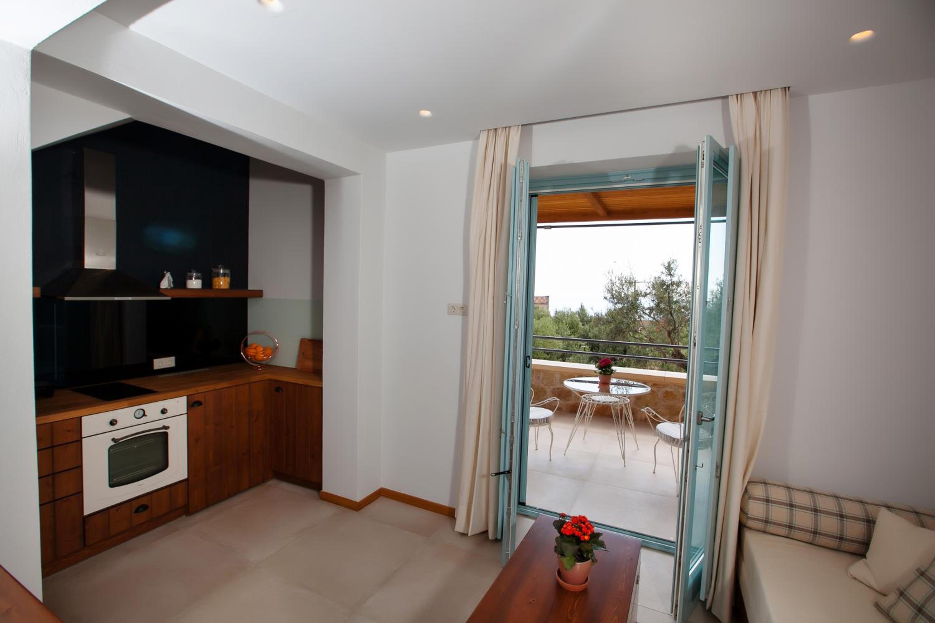 Lithos Guesthouse Kardamili
