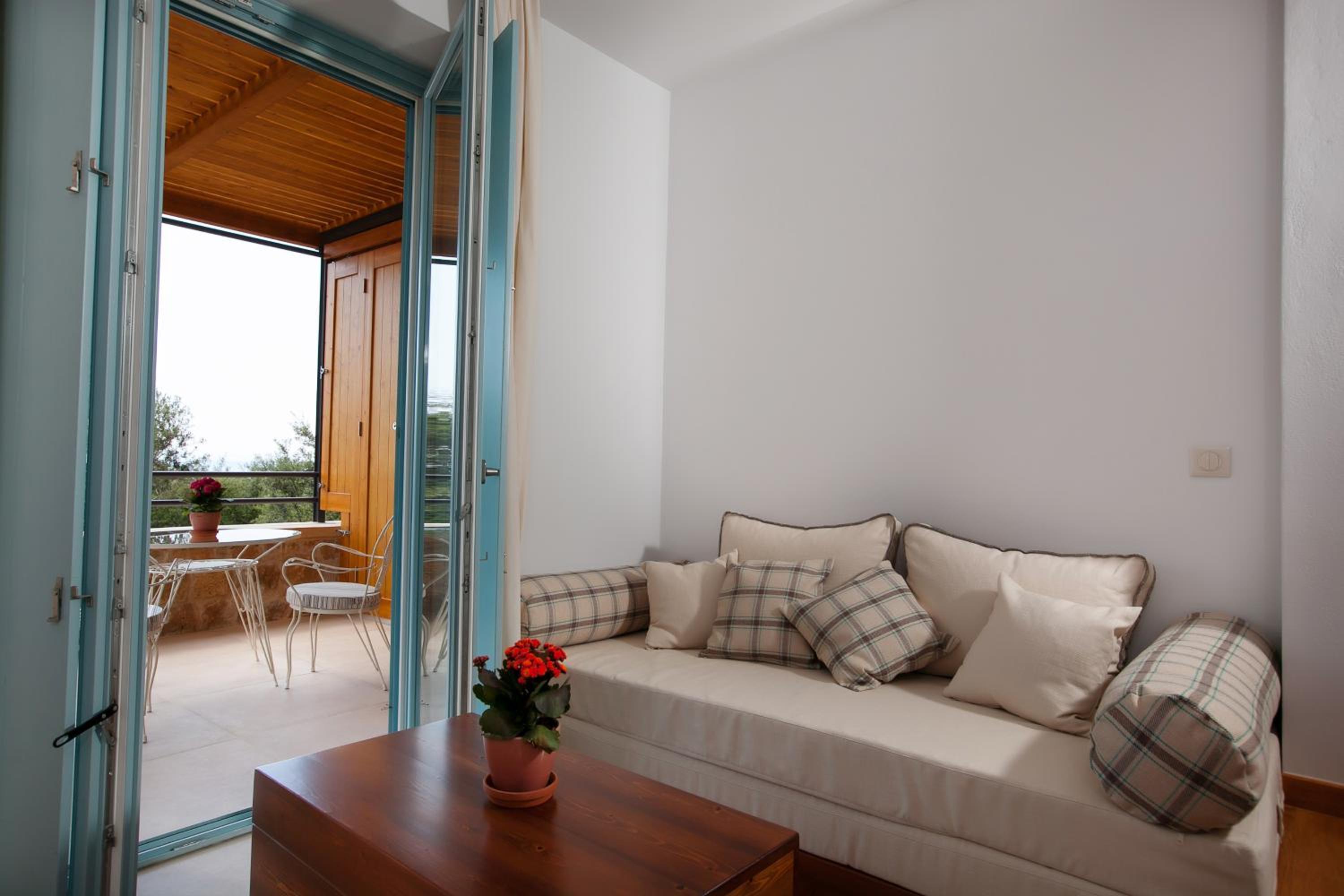 Lithos Guesthouse Kardamili