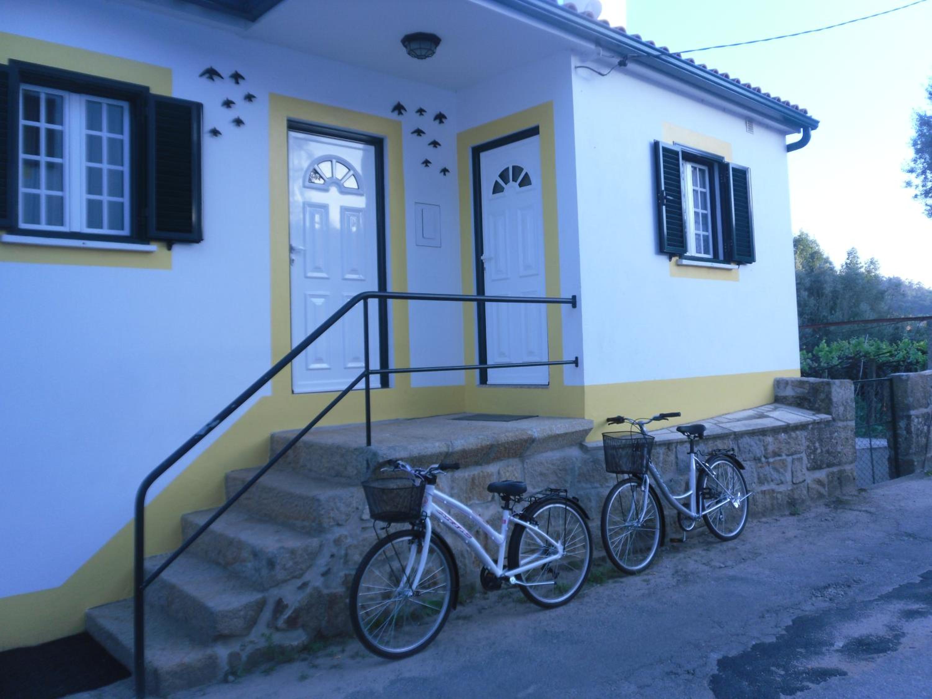 Casas DeCá & DeLá view 2