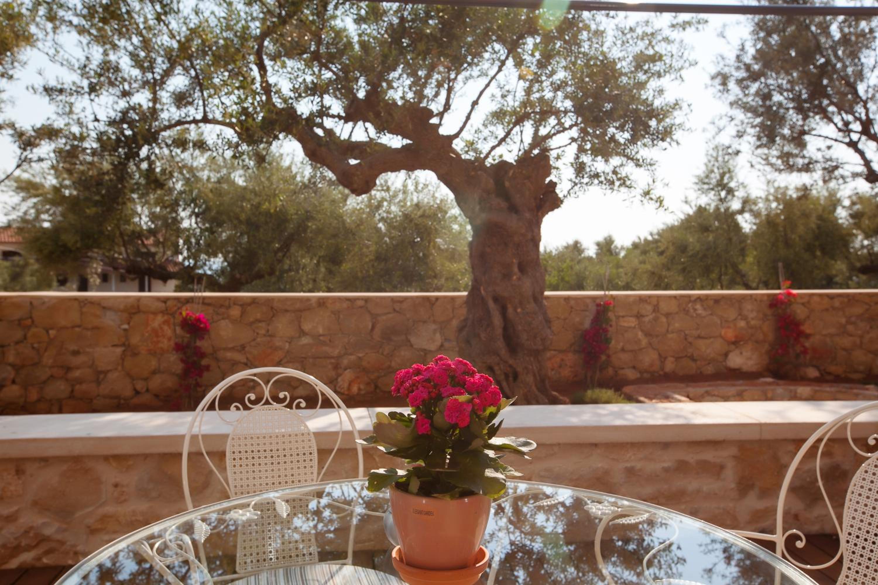Lithos Guesthouse Kardamili