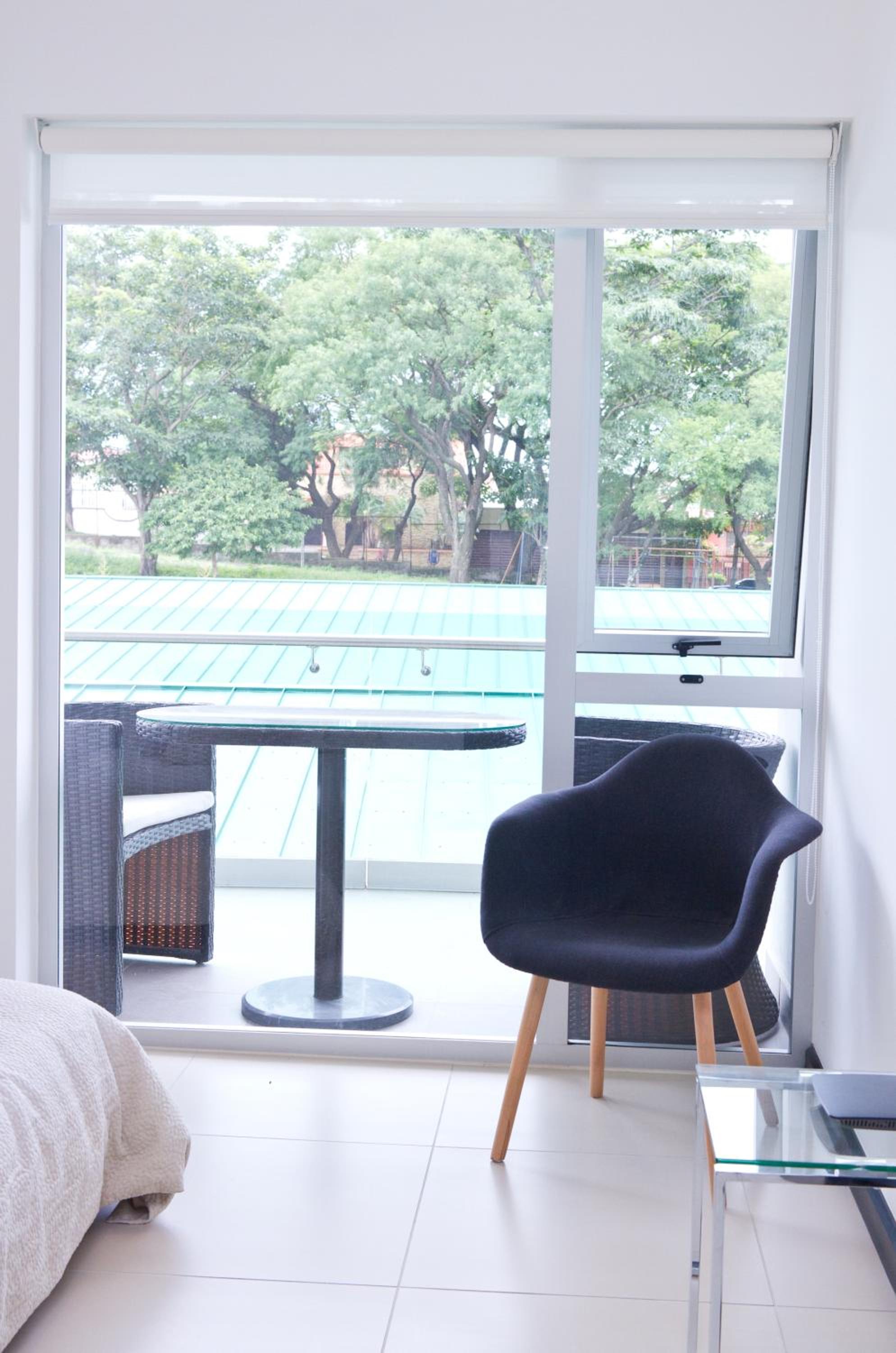 Modern 3 Bedroom Apartment