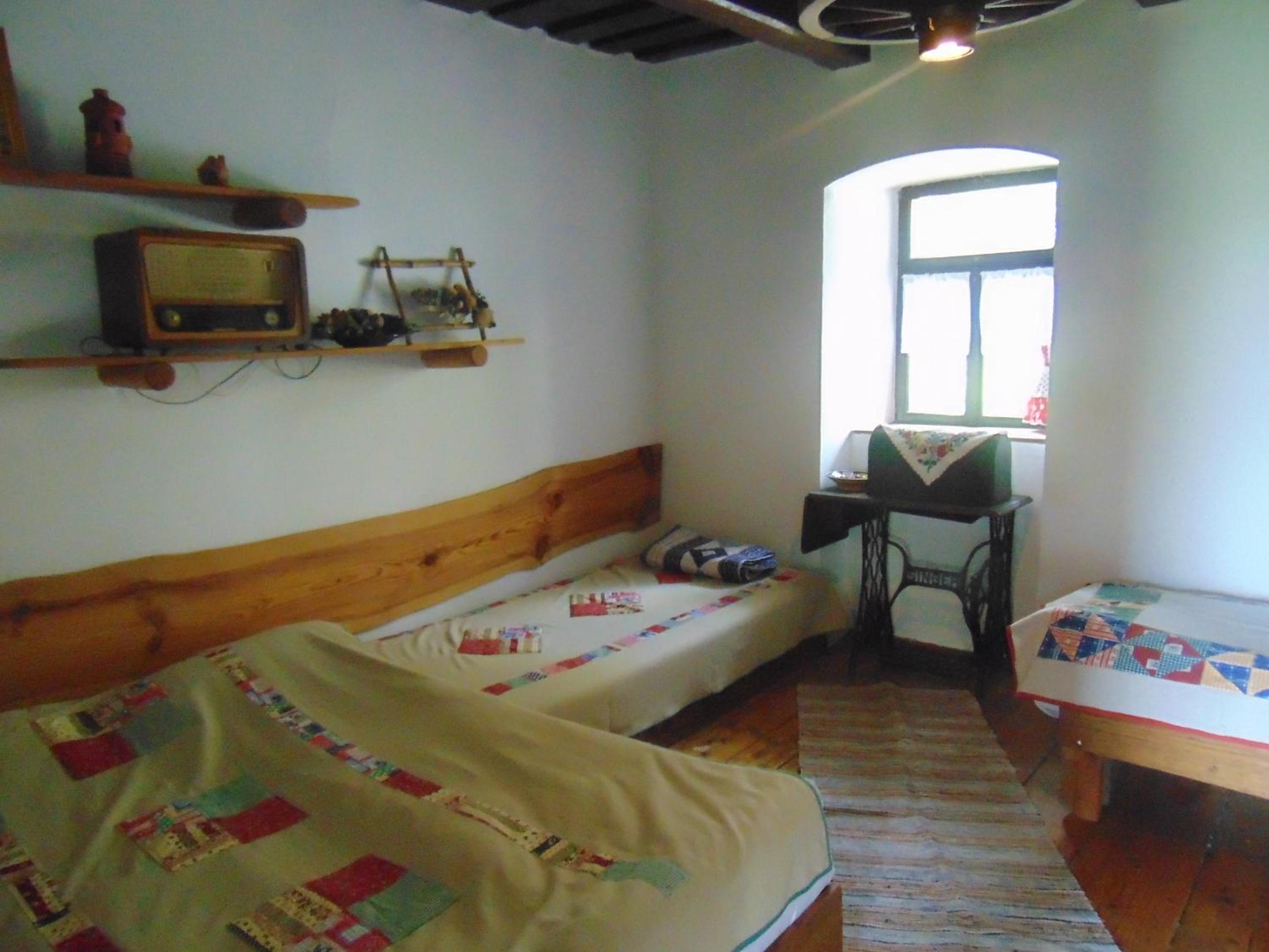 Photo 25