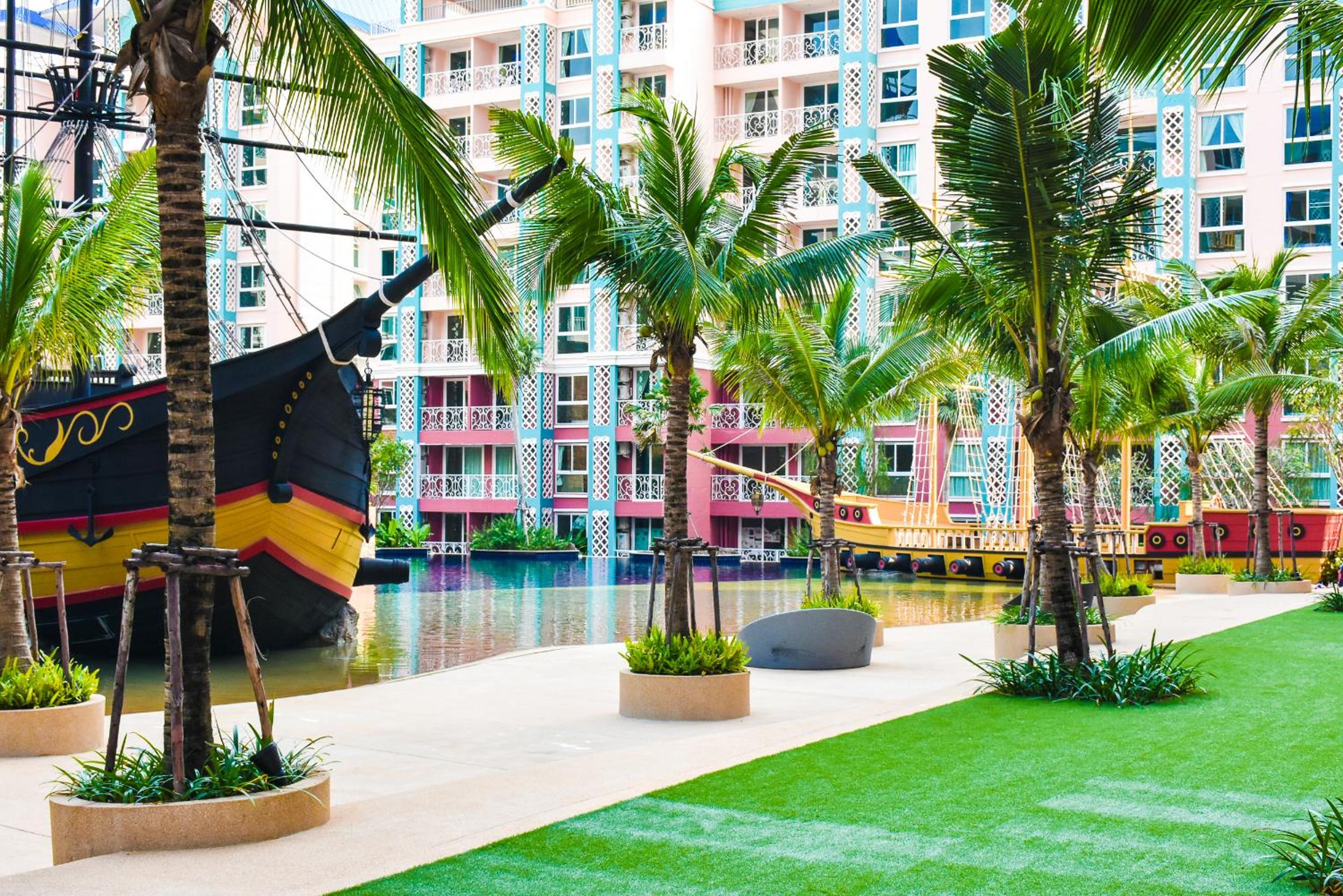 Grande Caribbean Condo view 3