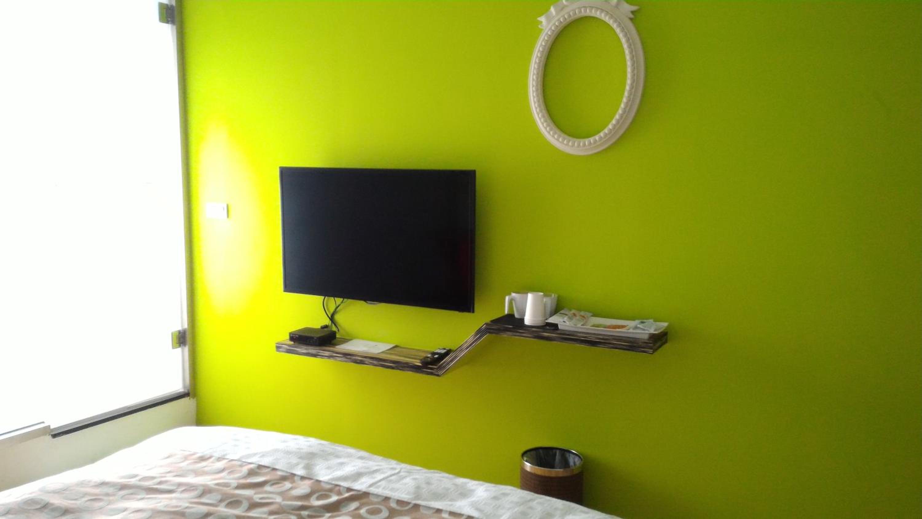 Photo 8