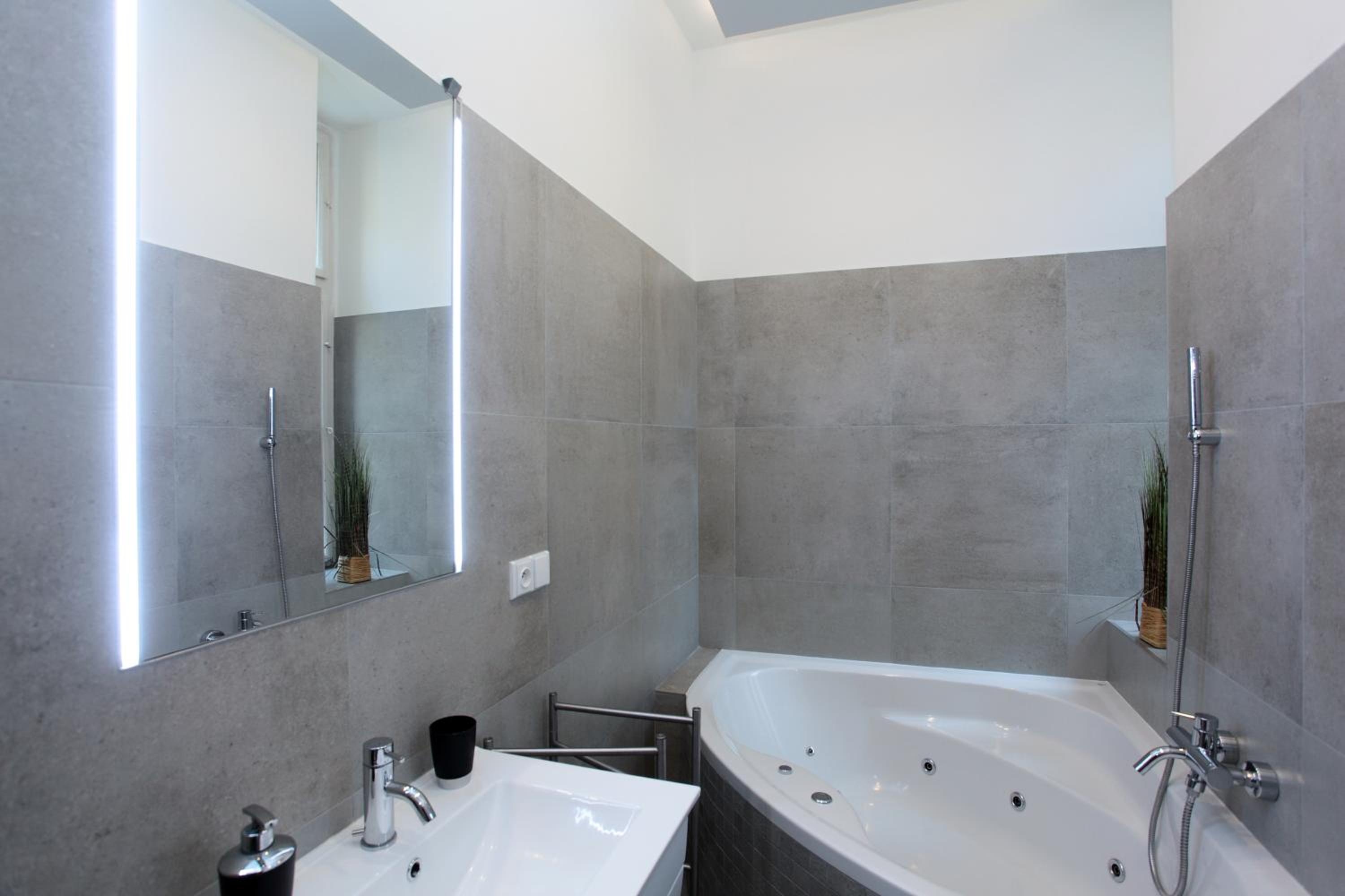 Apartment House - The Modern Flat