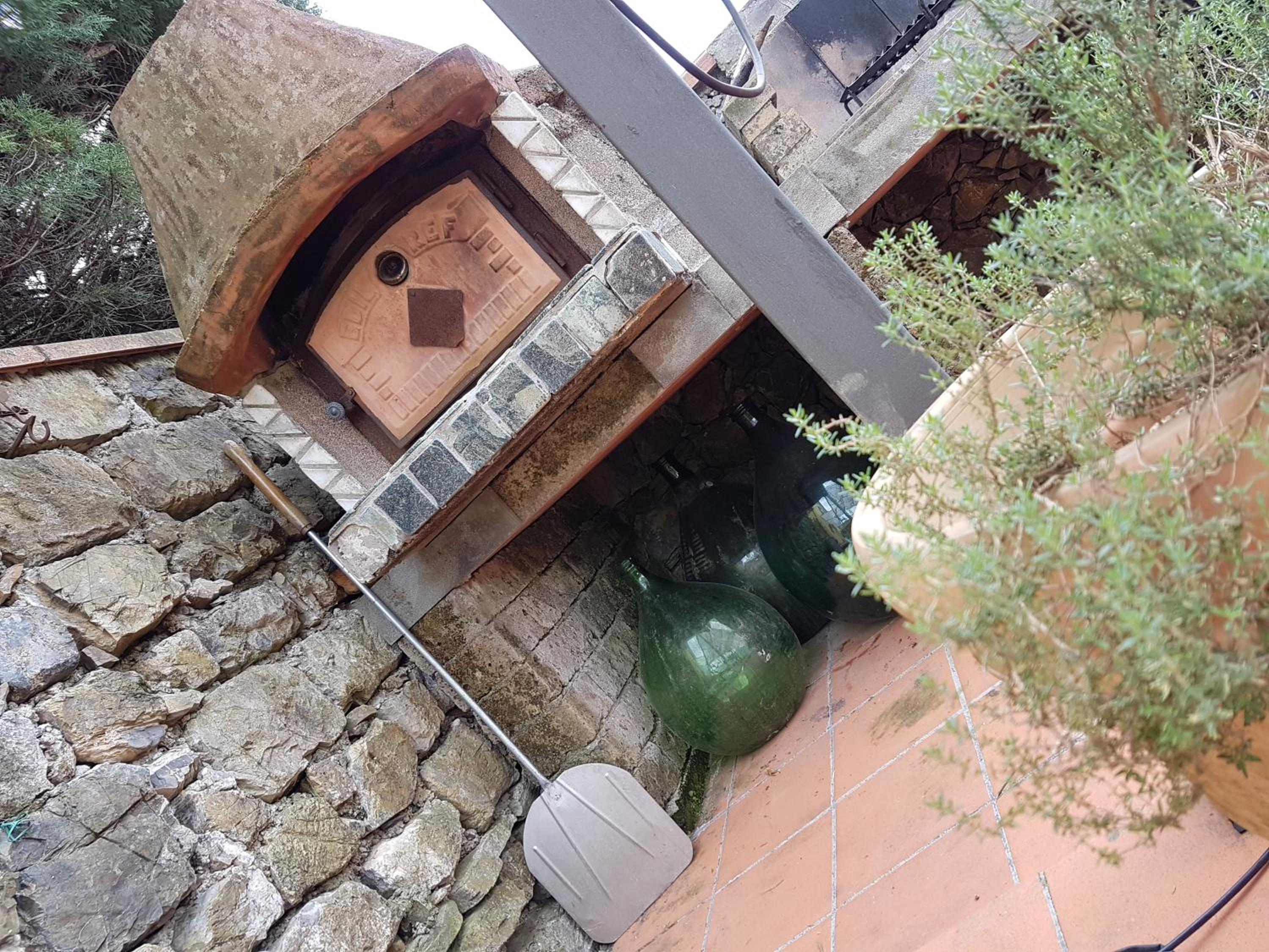 Villa Altar
