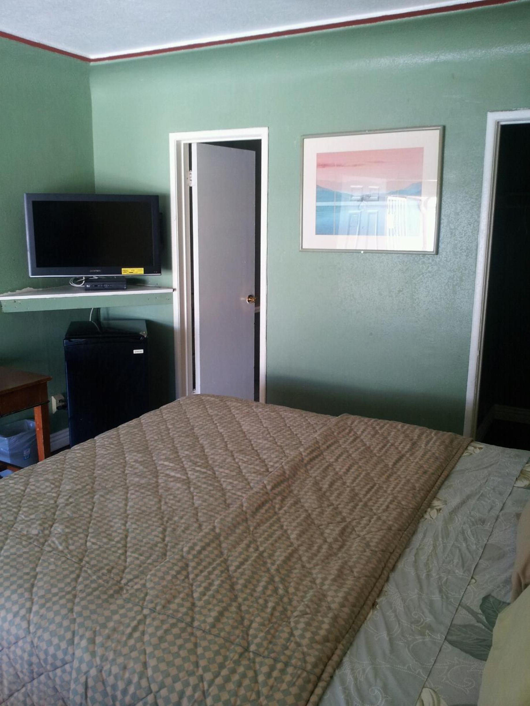 Travel Eagle Inn Motel