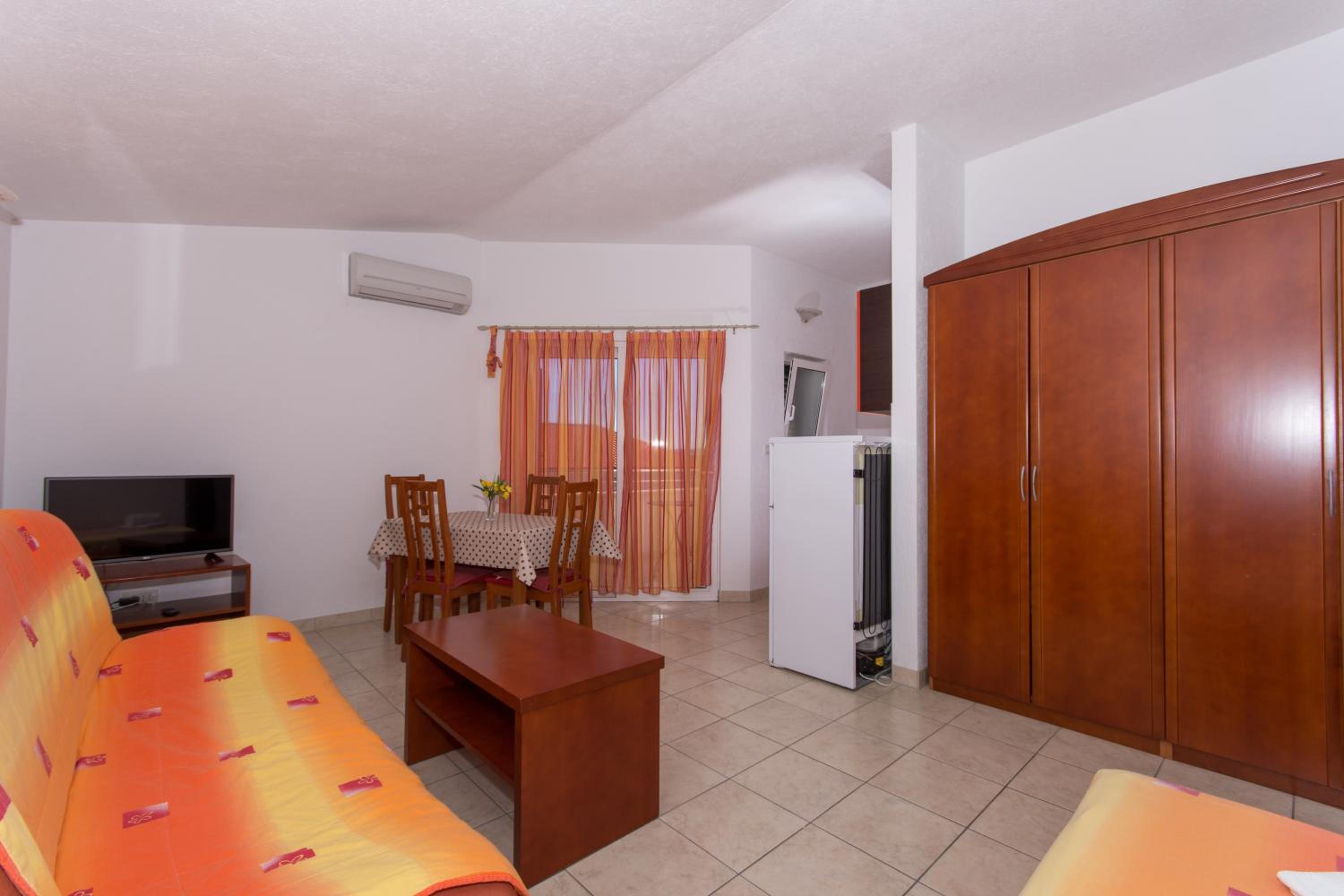 Apartments Fumija