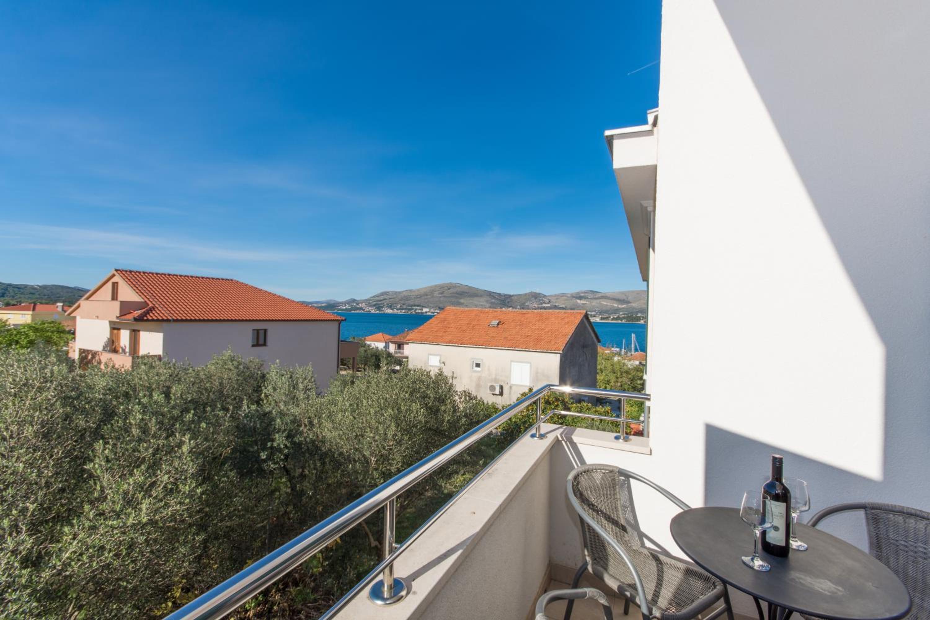 Apartments Fumija