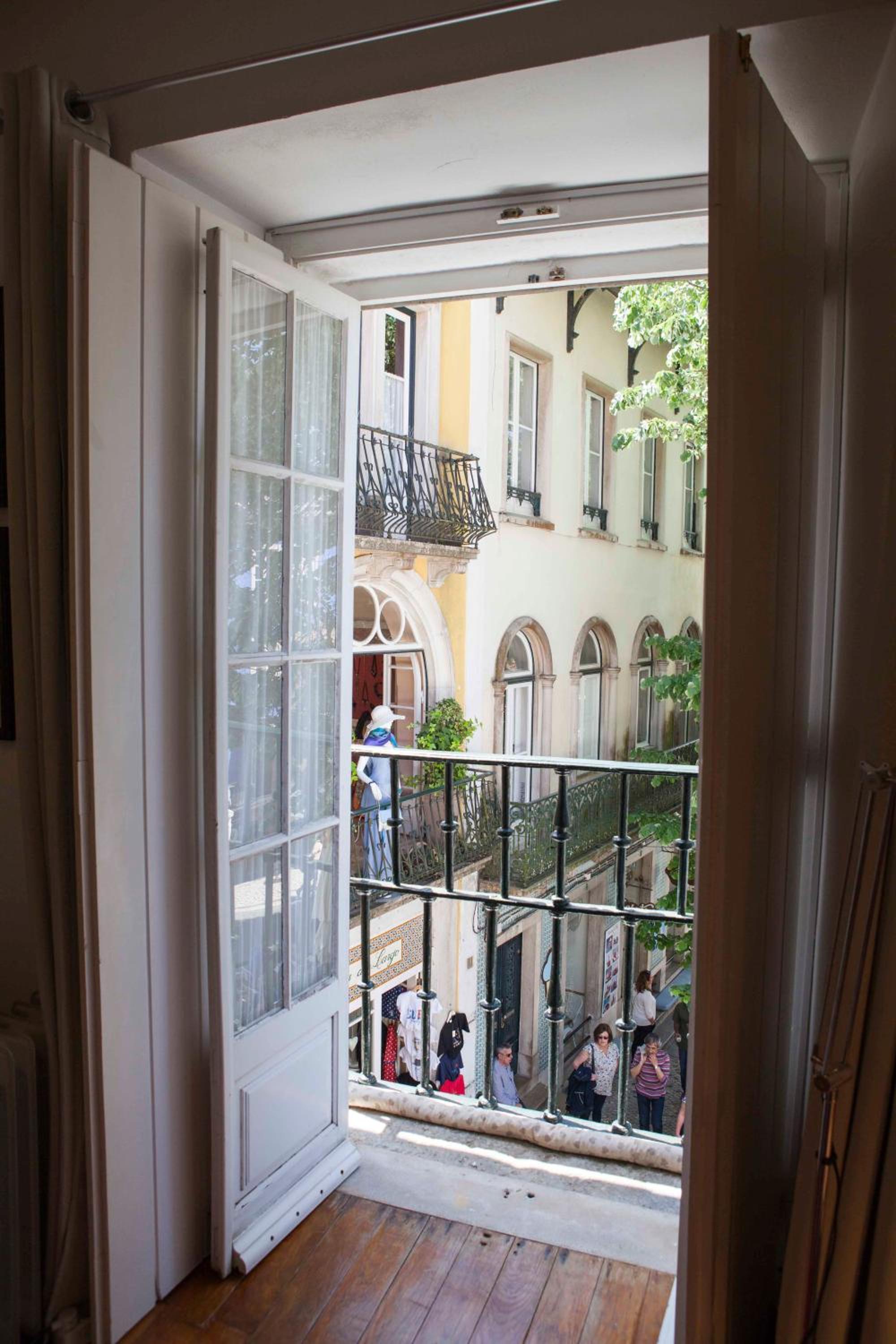 Lovely Apartment In Sintra view 4