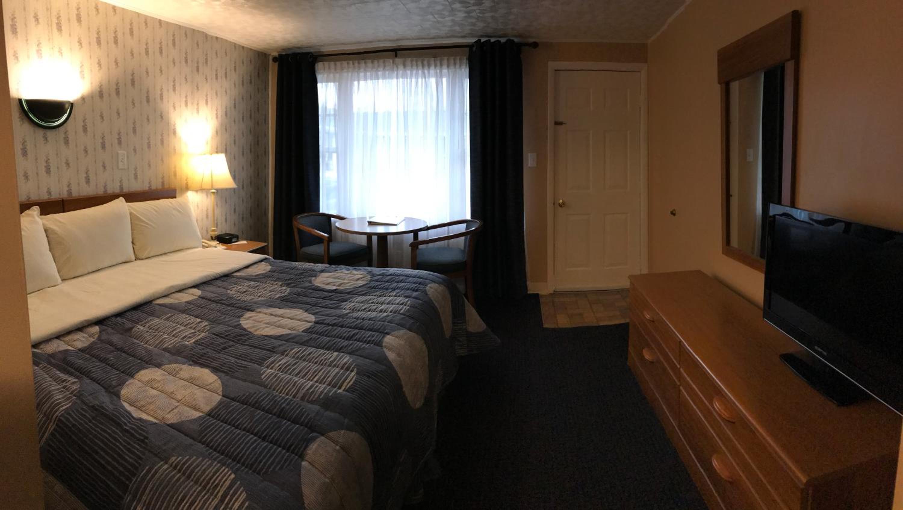 Moonlite Motel