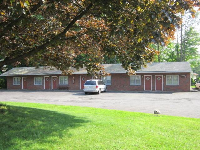 Cadet Motel view 3
