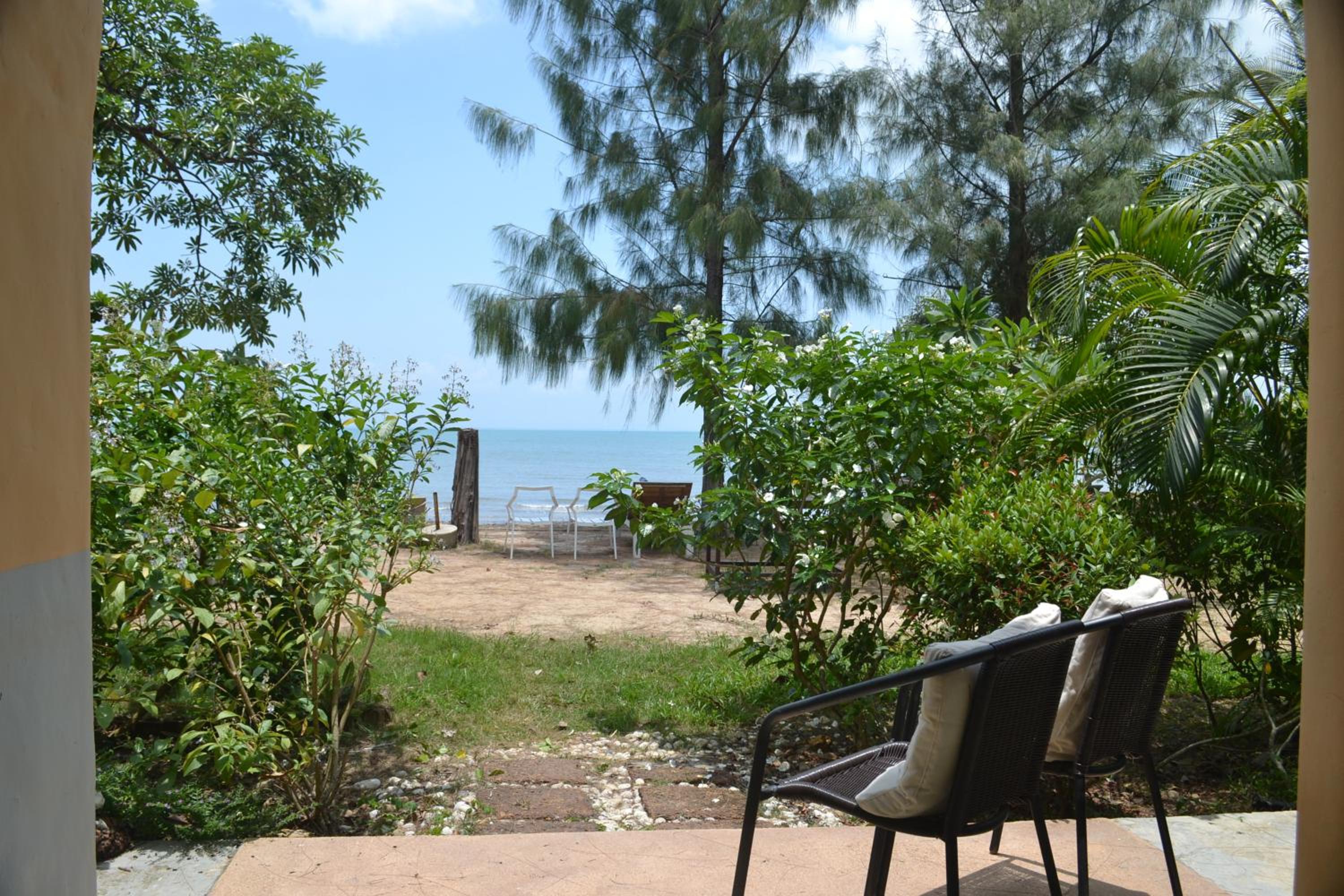 Baan Chid Talay