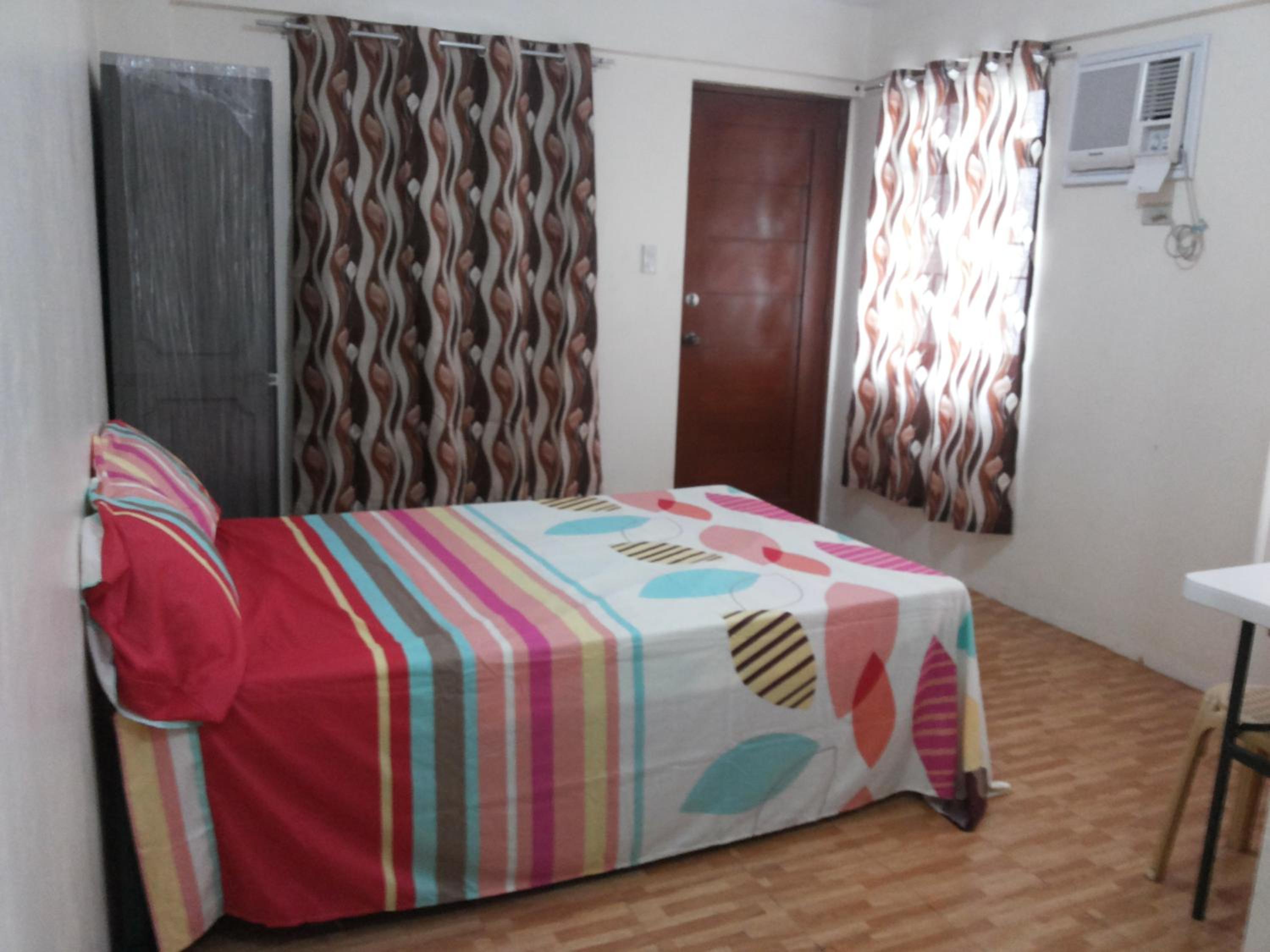Budget Studio Unit in Makati