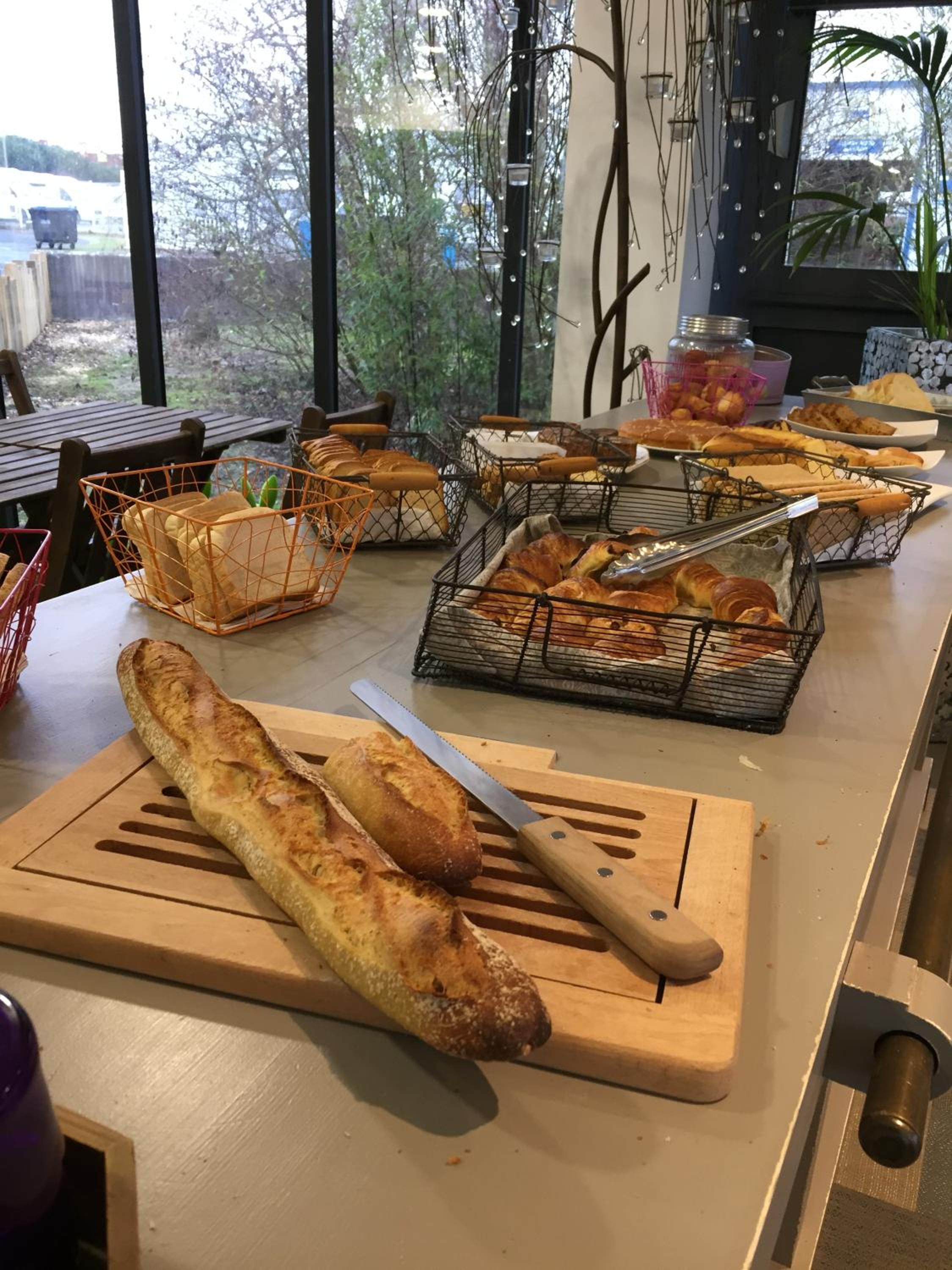 breakfast buffet