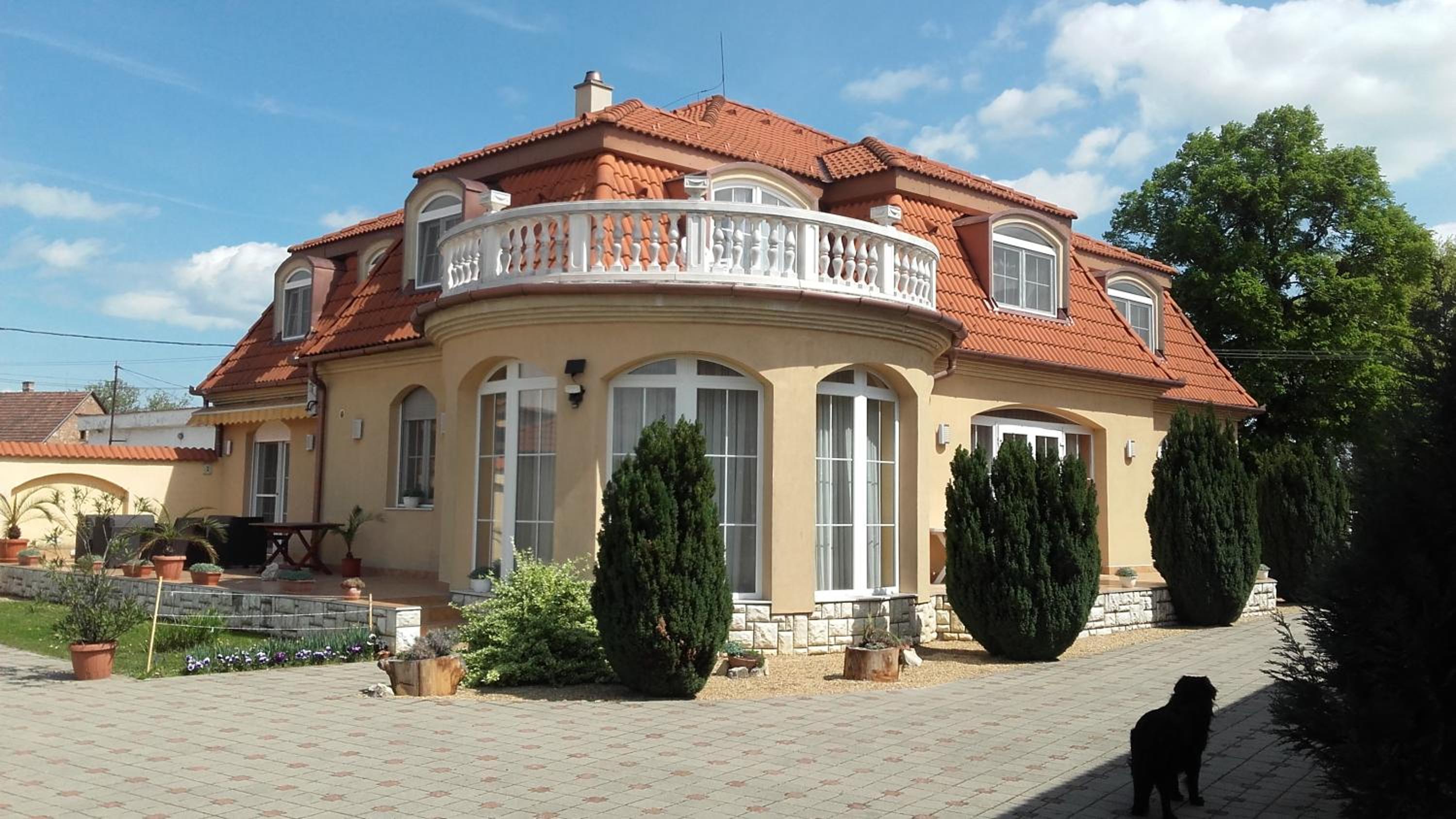 Ambrózia Guesthouse view 3