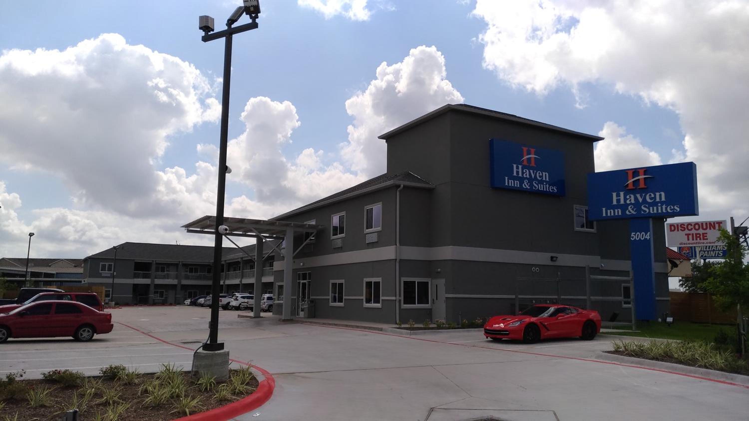 Haven Inn & Suites Downtown Houston.