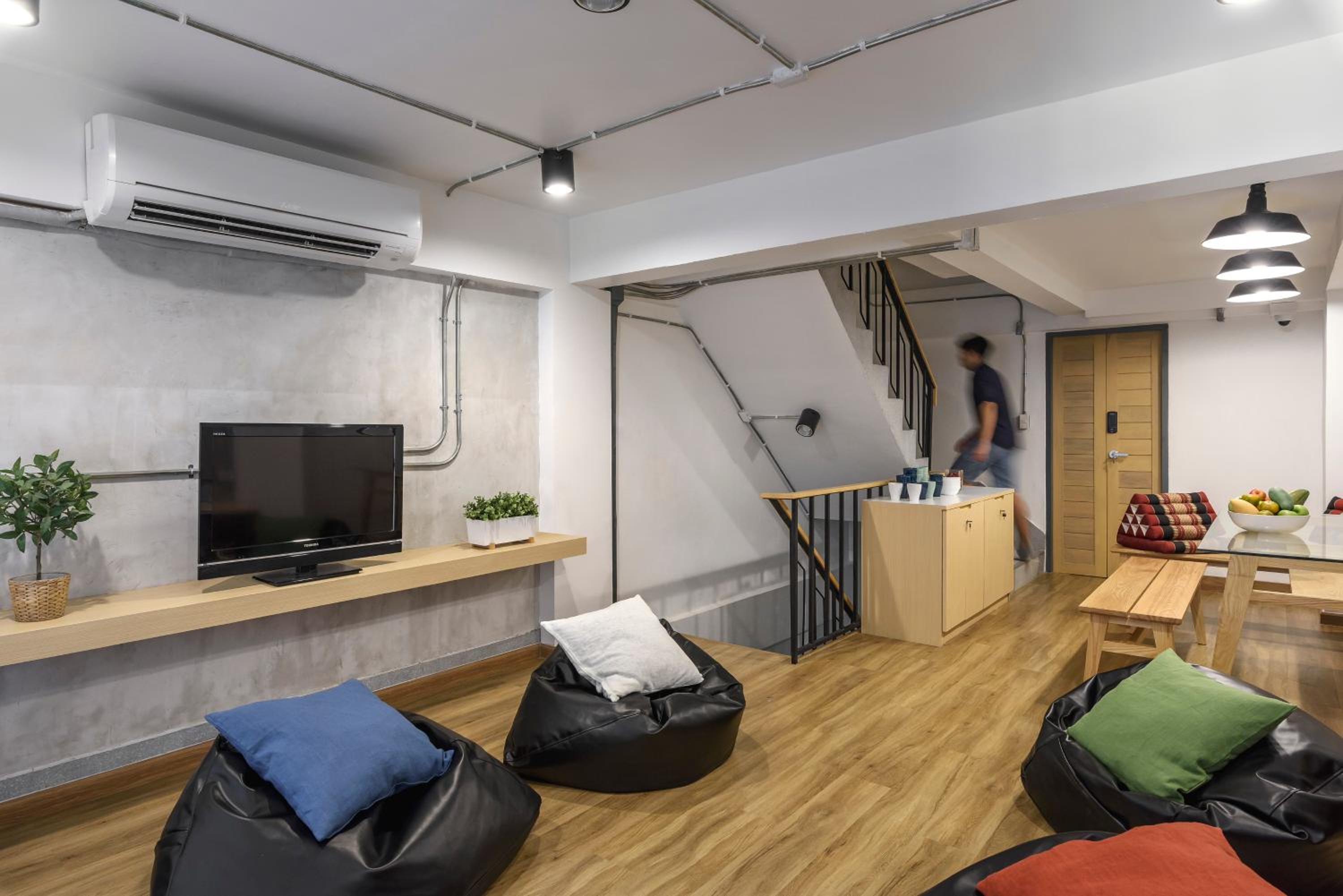 ORA Hostel Bangkok