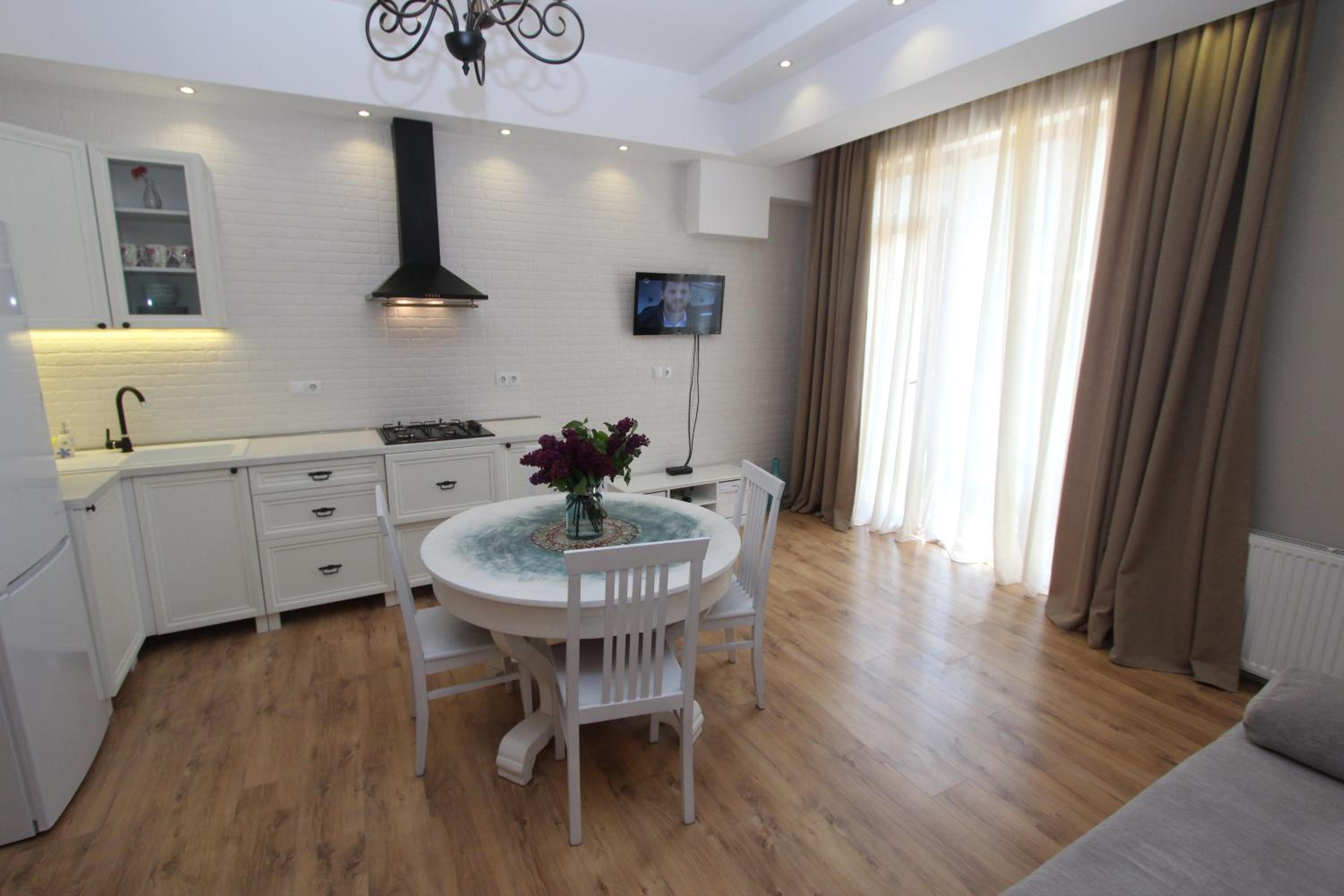 New apartment in Old Tbilisi view 5