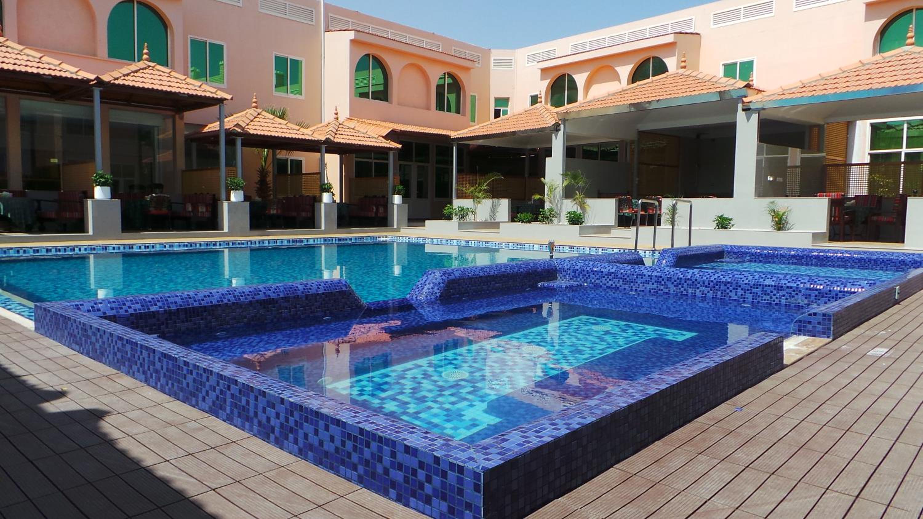 swimming pool