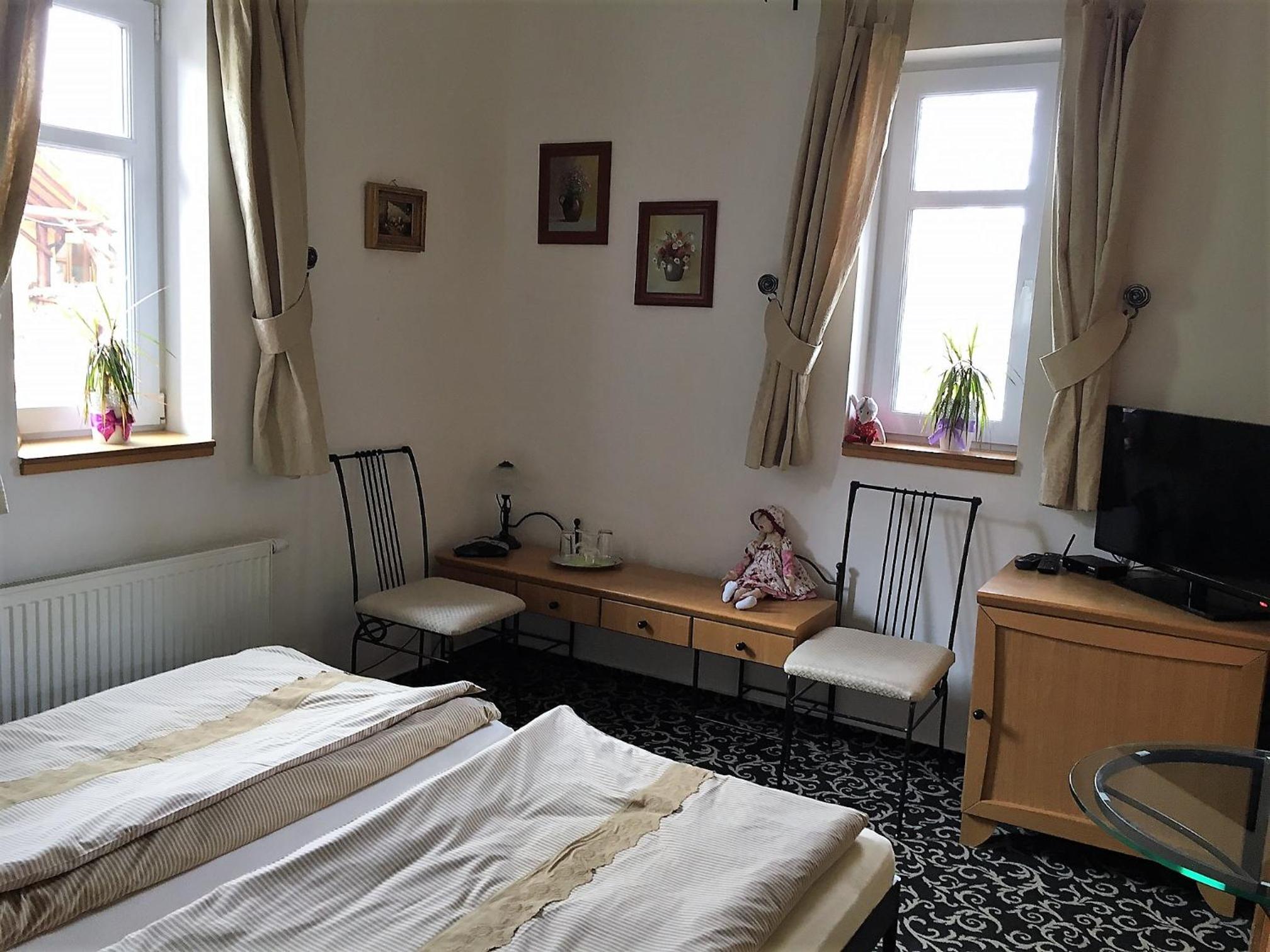 Photo 33