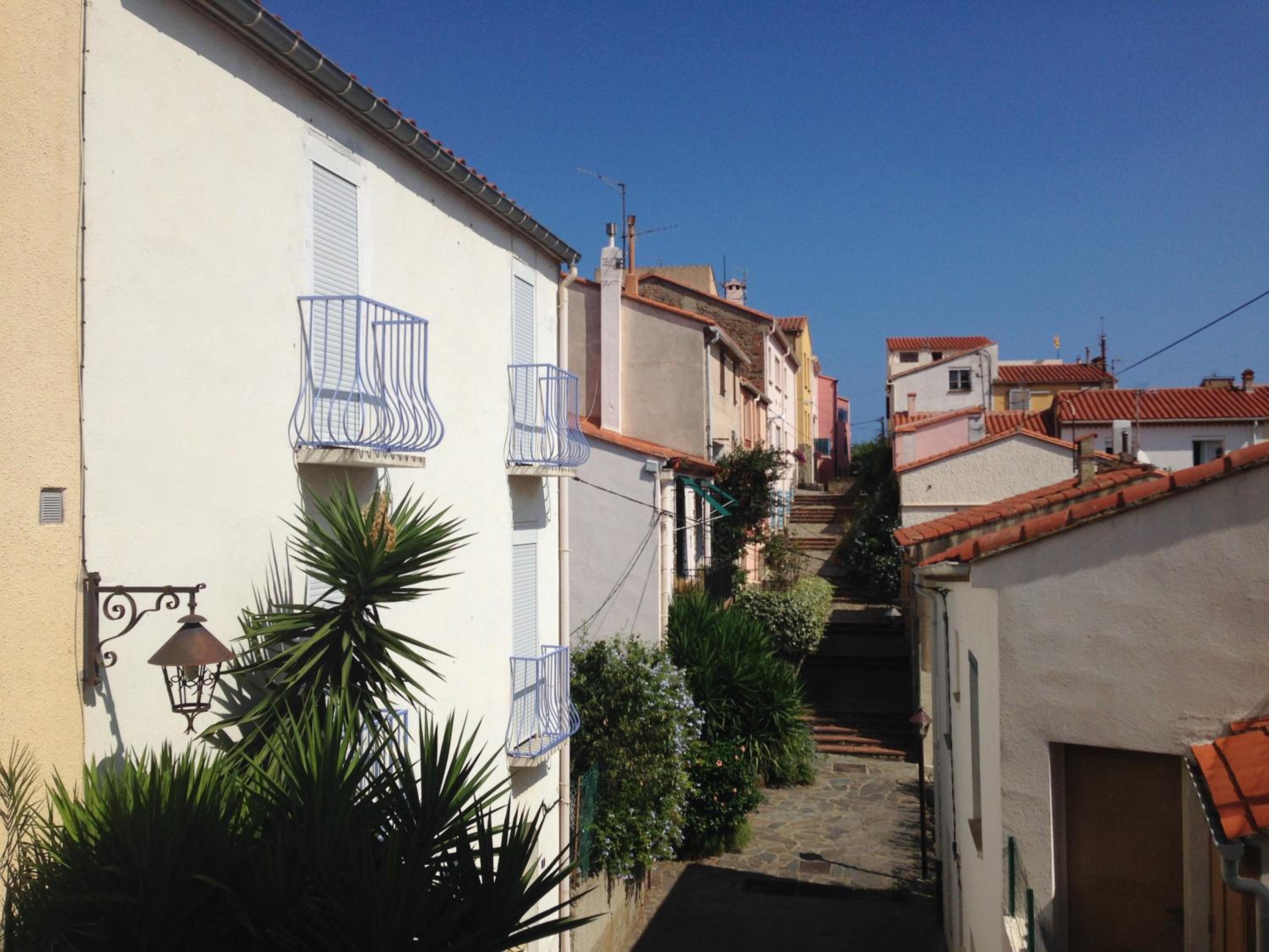 Maison Banyuls view 2