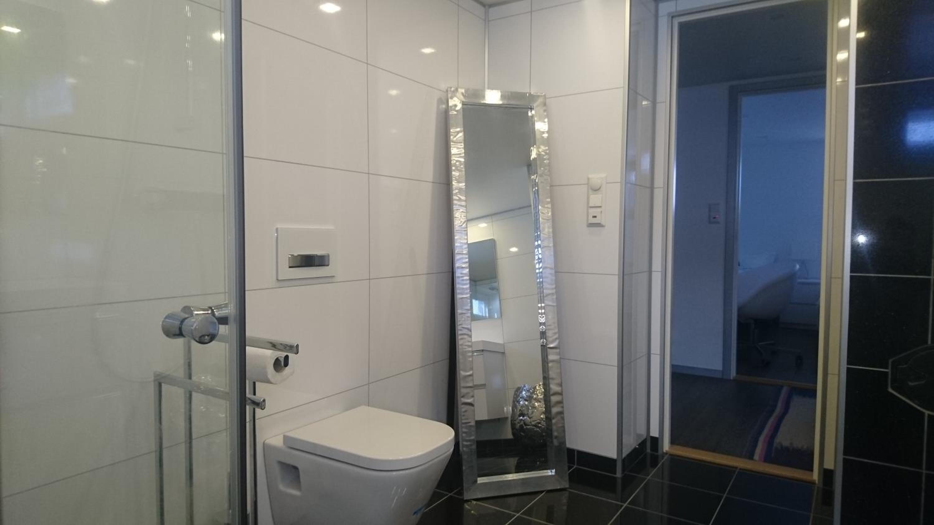 Peak Apartments