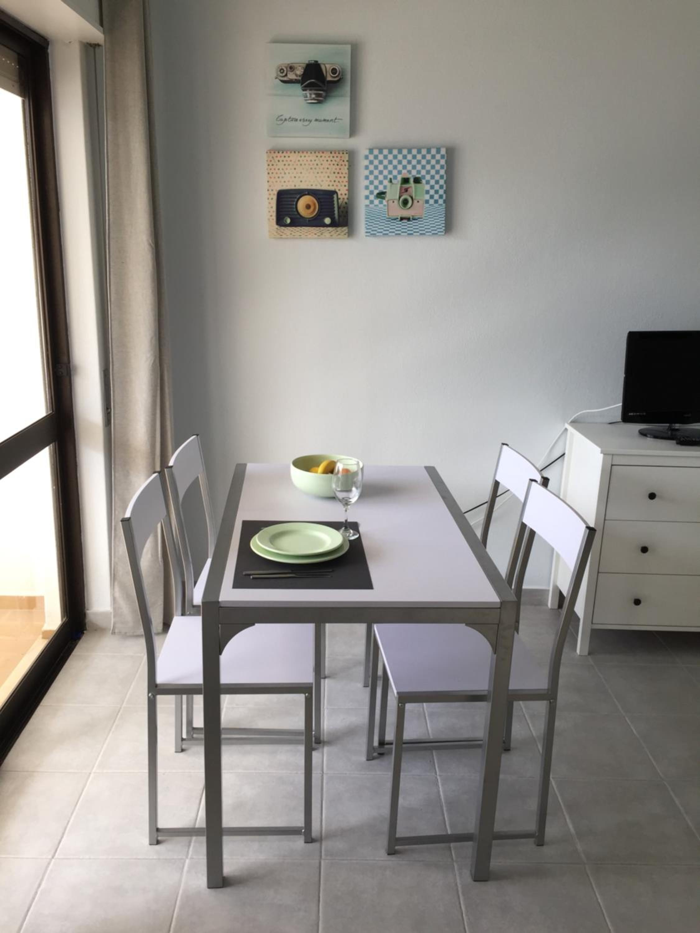 Fully Renovated Studio photo 4