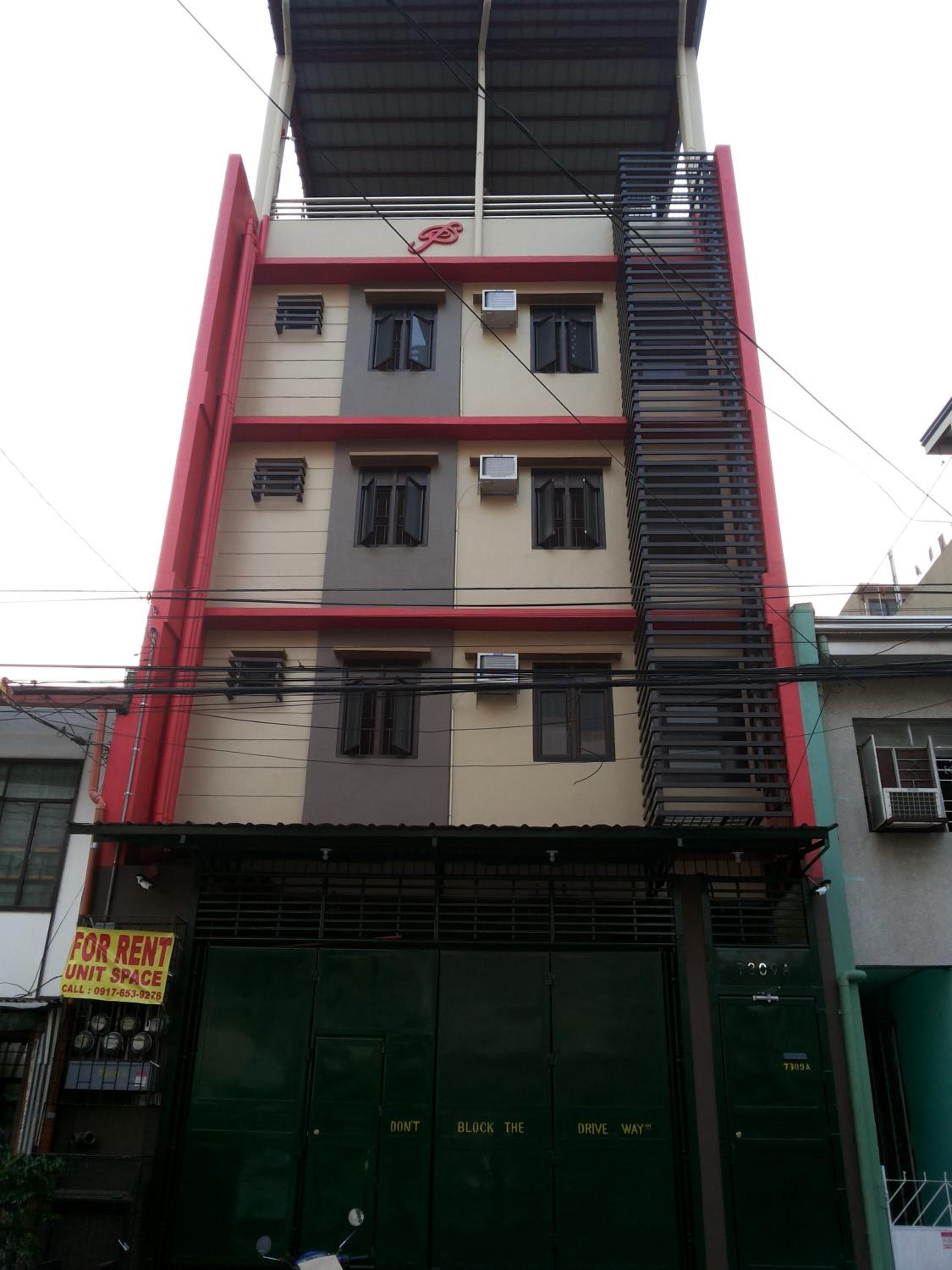 Budget Studio Unit in Makati
