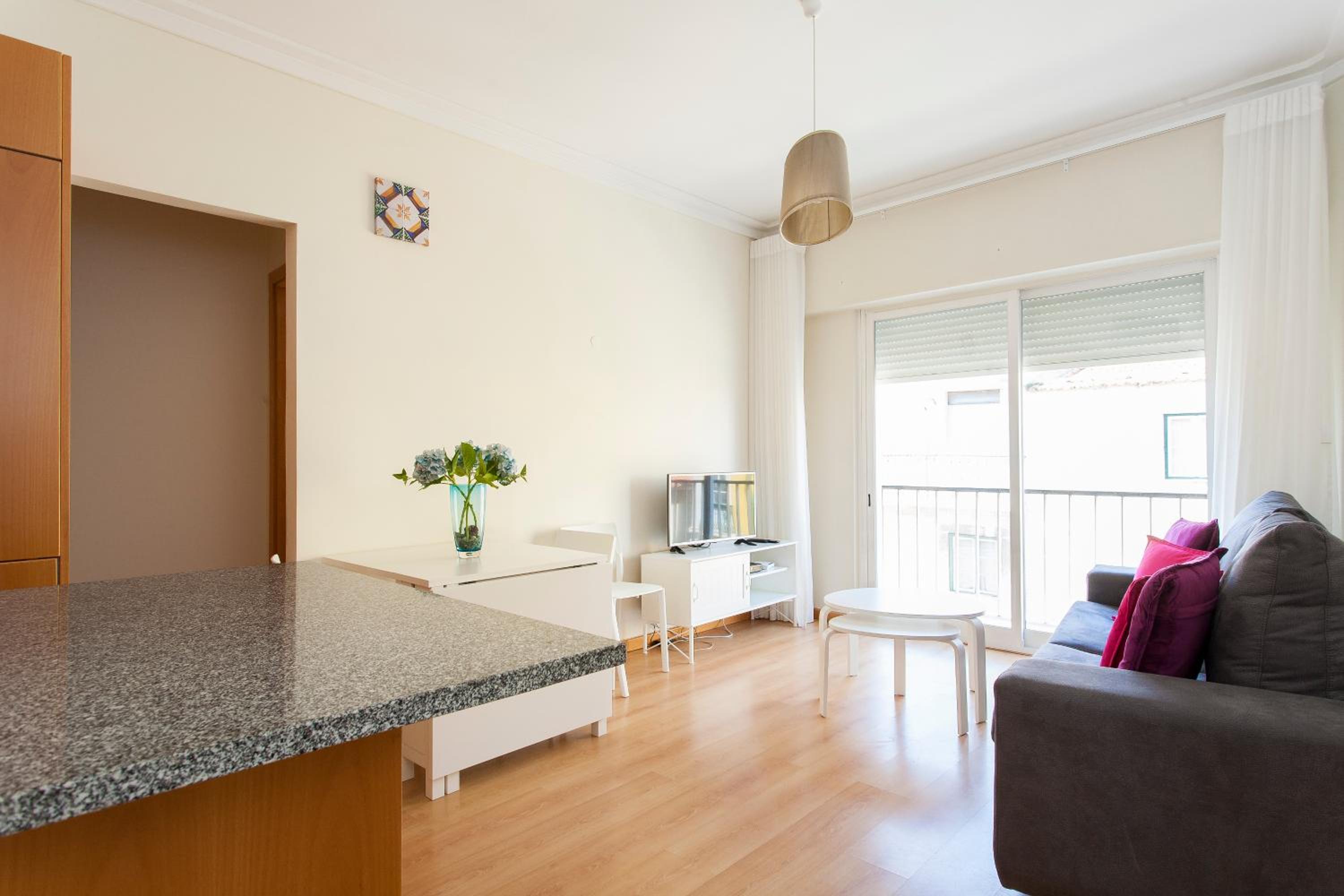 JOIVY Bright 2BR Apt with River Views &balcony in Alfama, moments from Santa Apolonia train station view 2