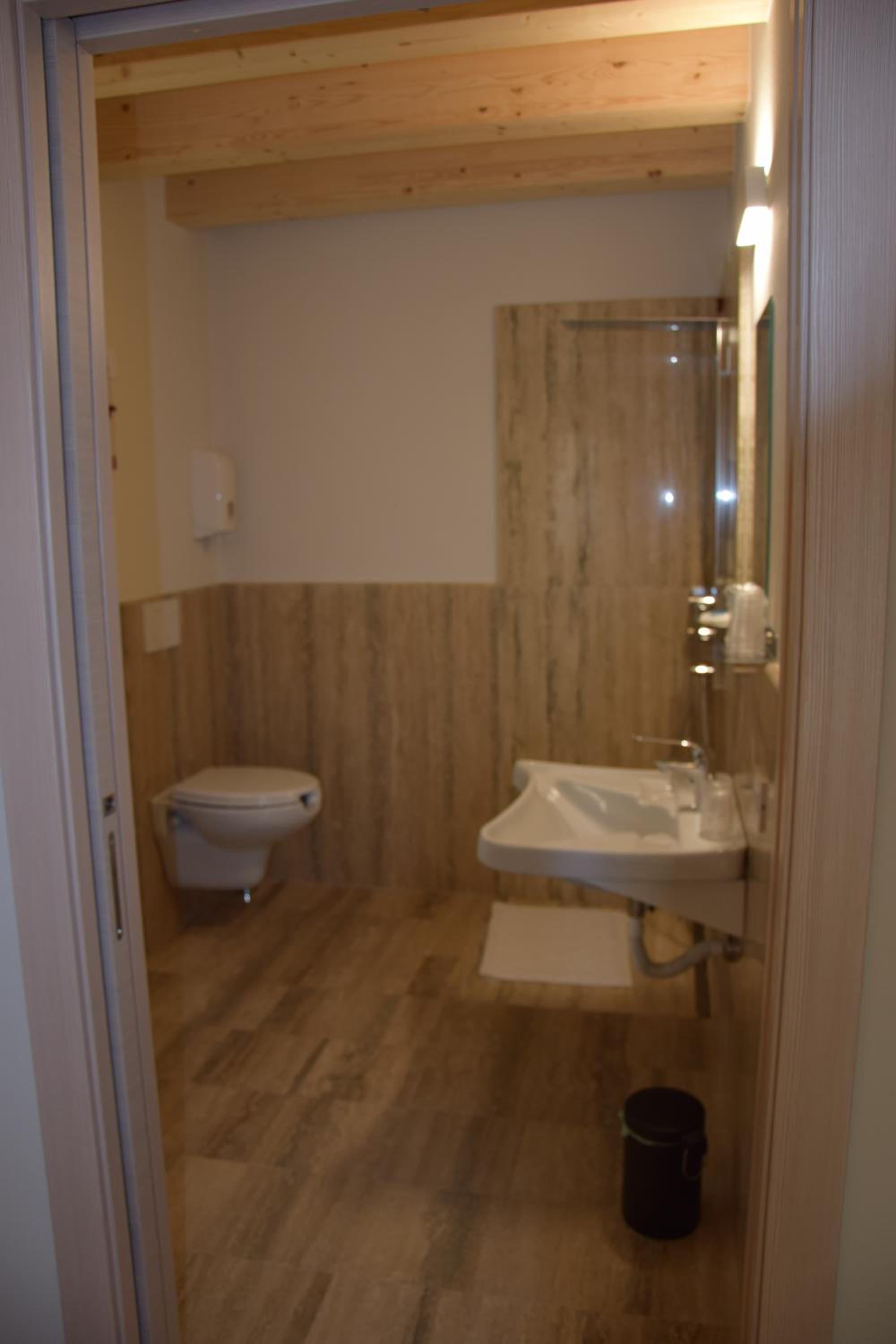 Photo 35
