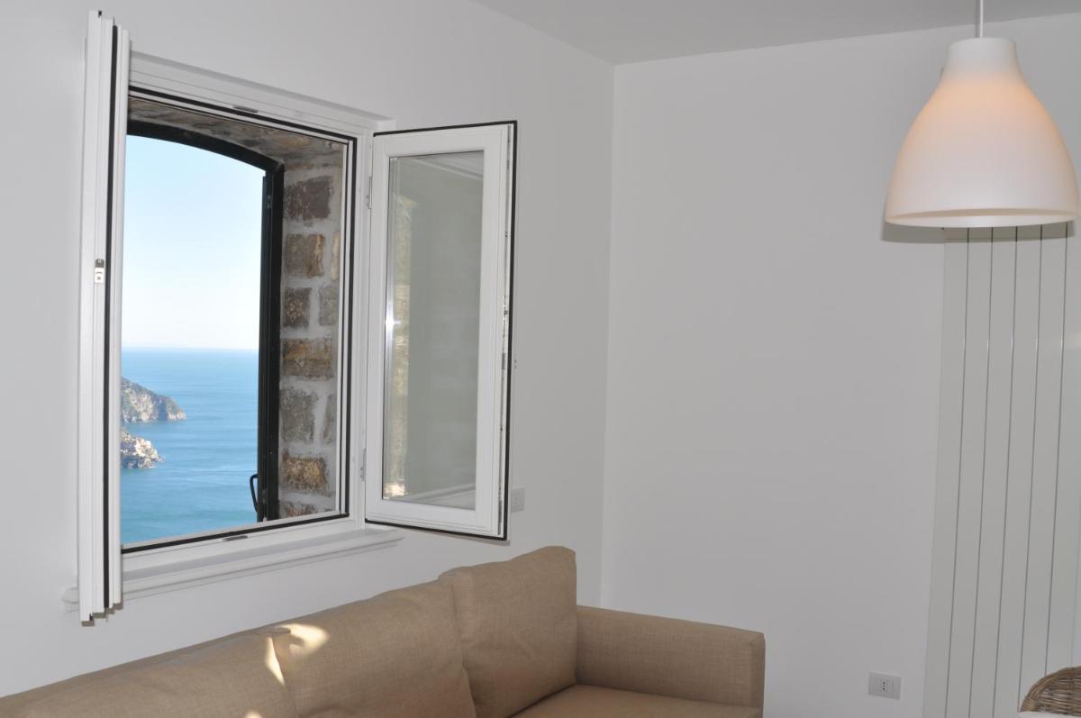 Corniglia - San Bernardino WiFi view 2