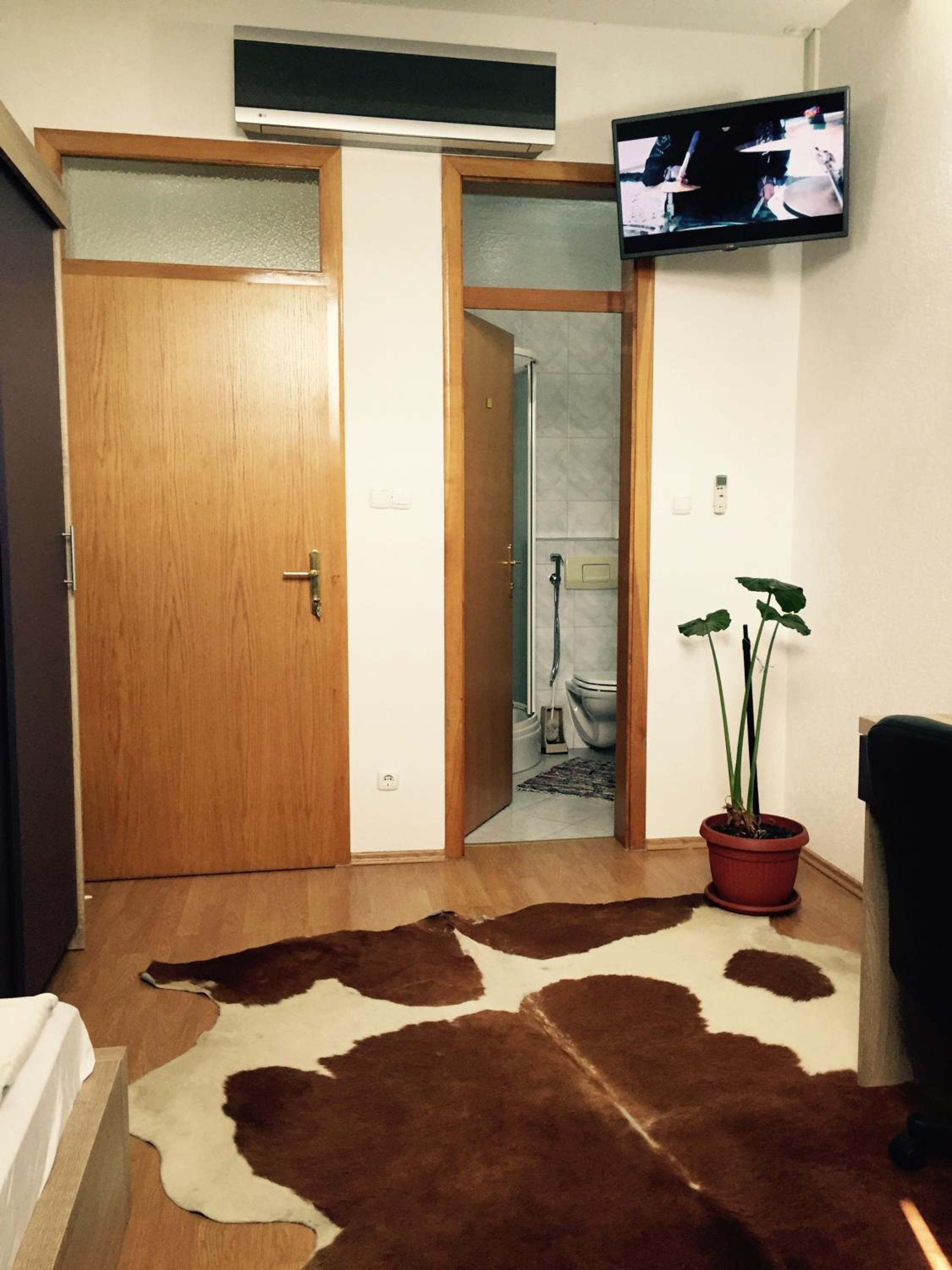 City Bridge Guest House