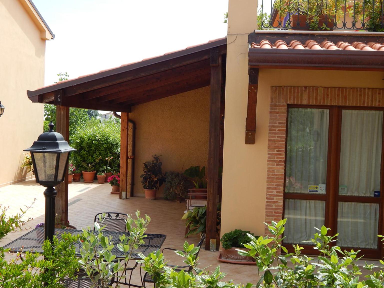 Angelucci Agriturismo con Camere e Agri Camping