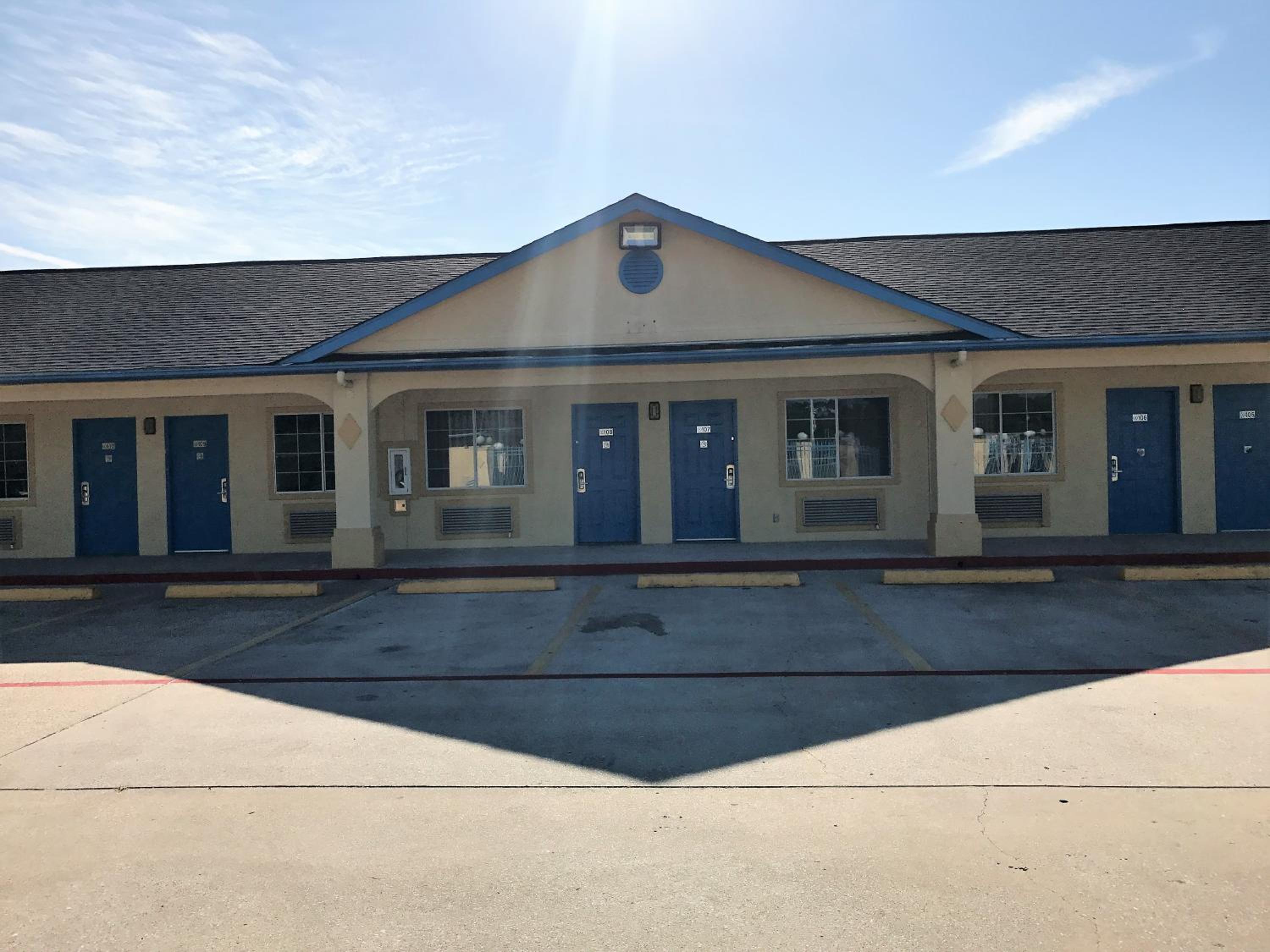 Luxury Inn Liberty