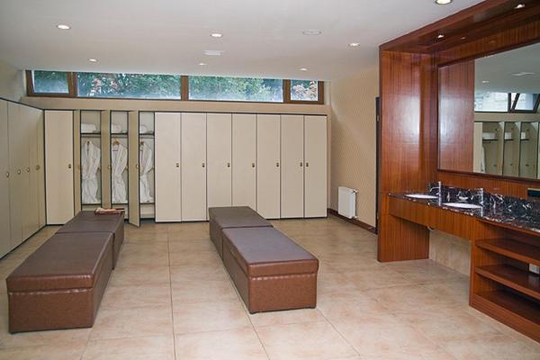 Golden Coast Hotel