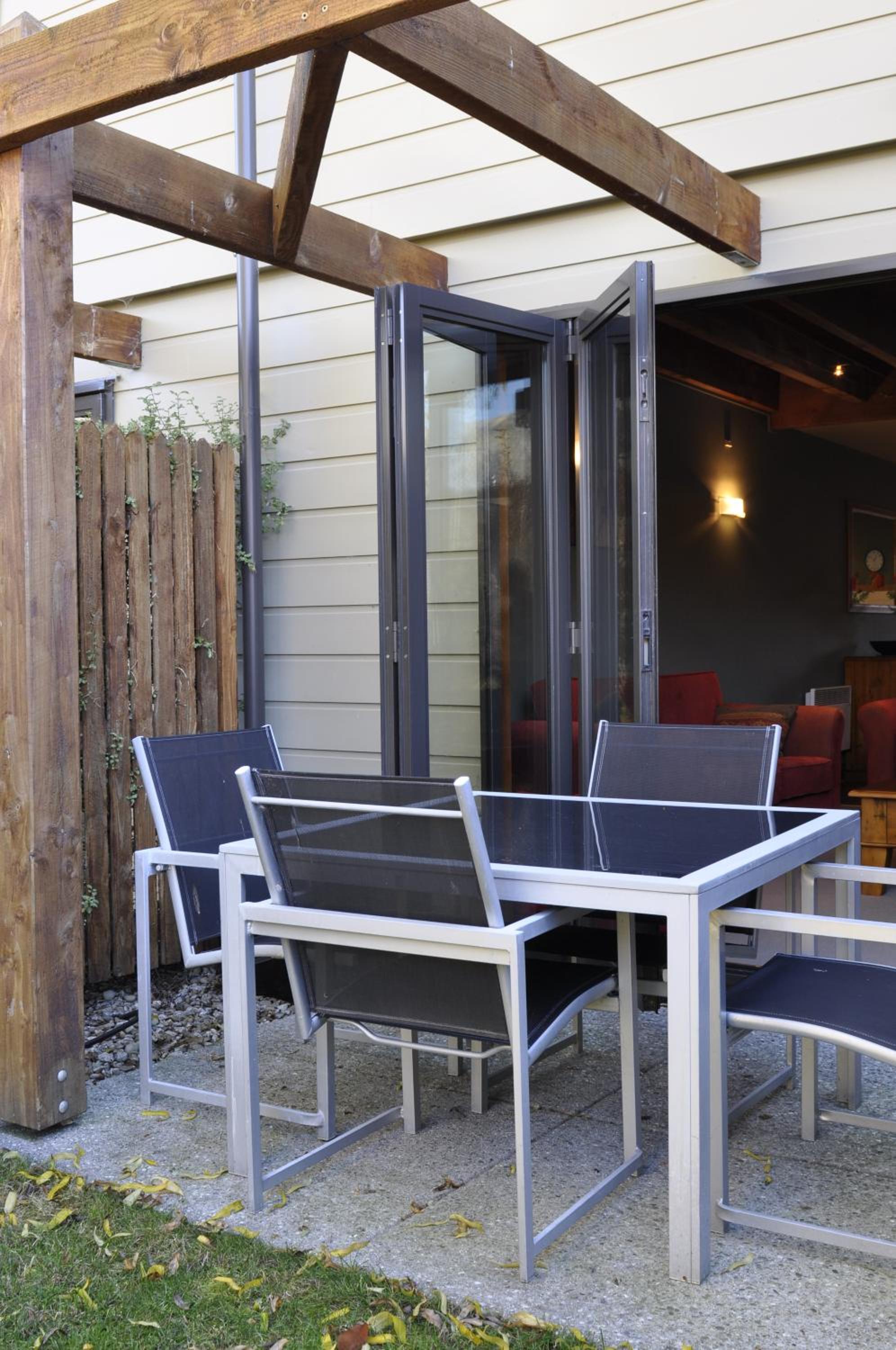 Lansdown Peaks Apartments